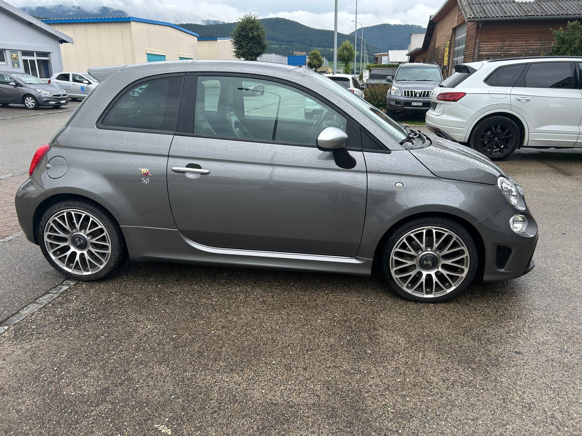 FIAT 595 1.4 16V Turbo Abarth Turismo-image-4