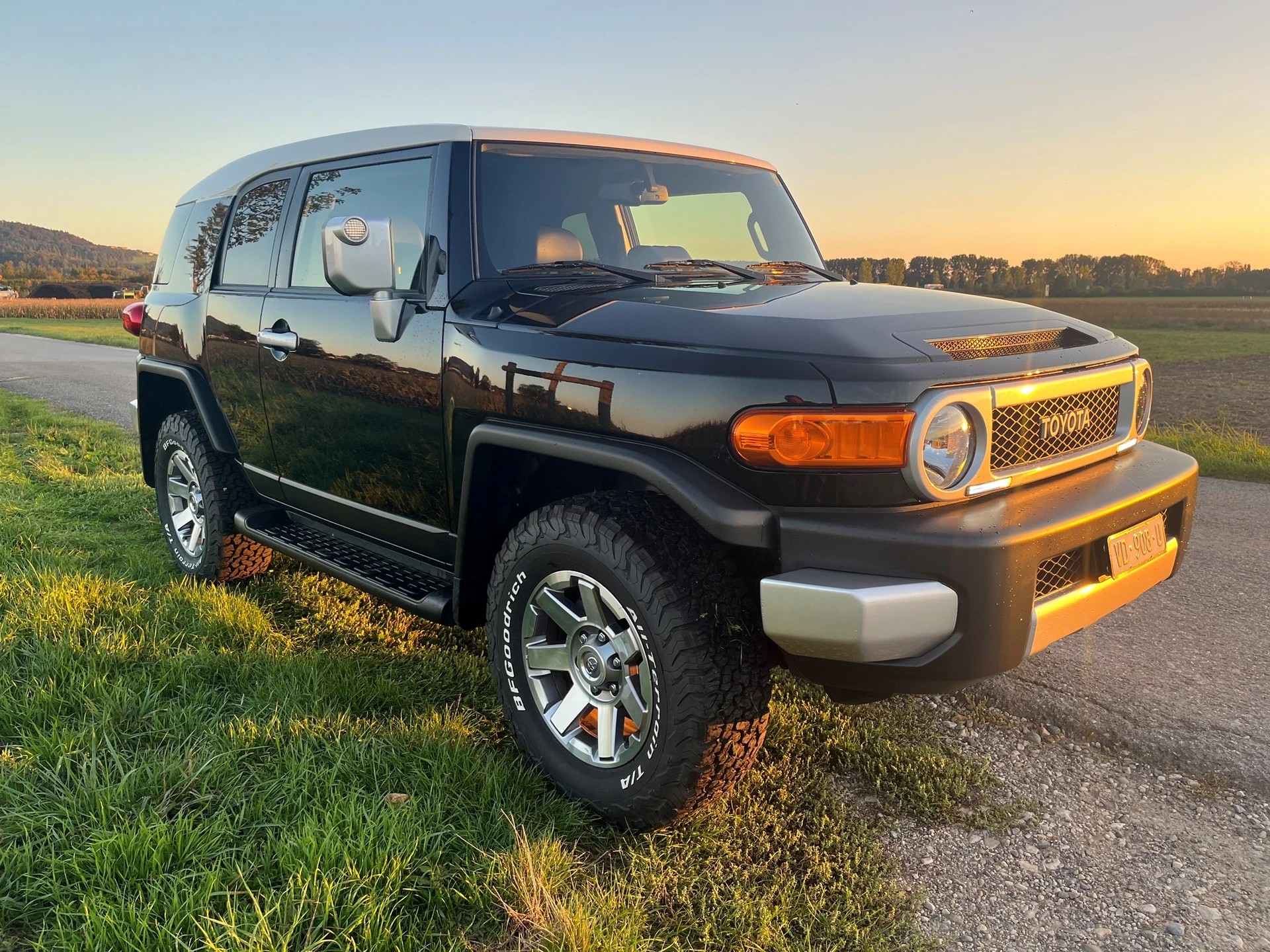 TOYOTA FJ Cruiser de 02/2022 avec seulement 5000 km (état de neuf)