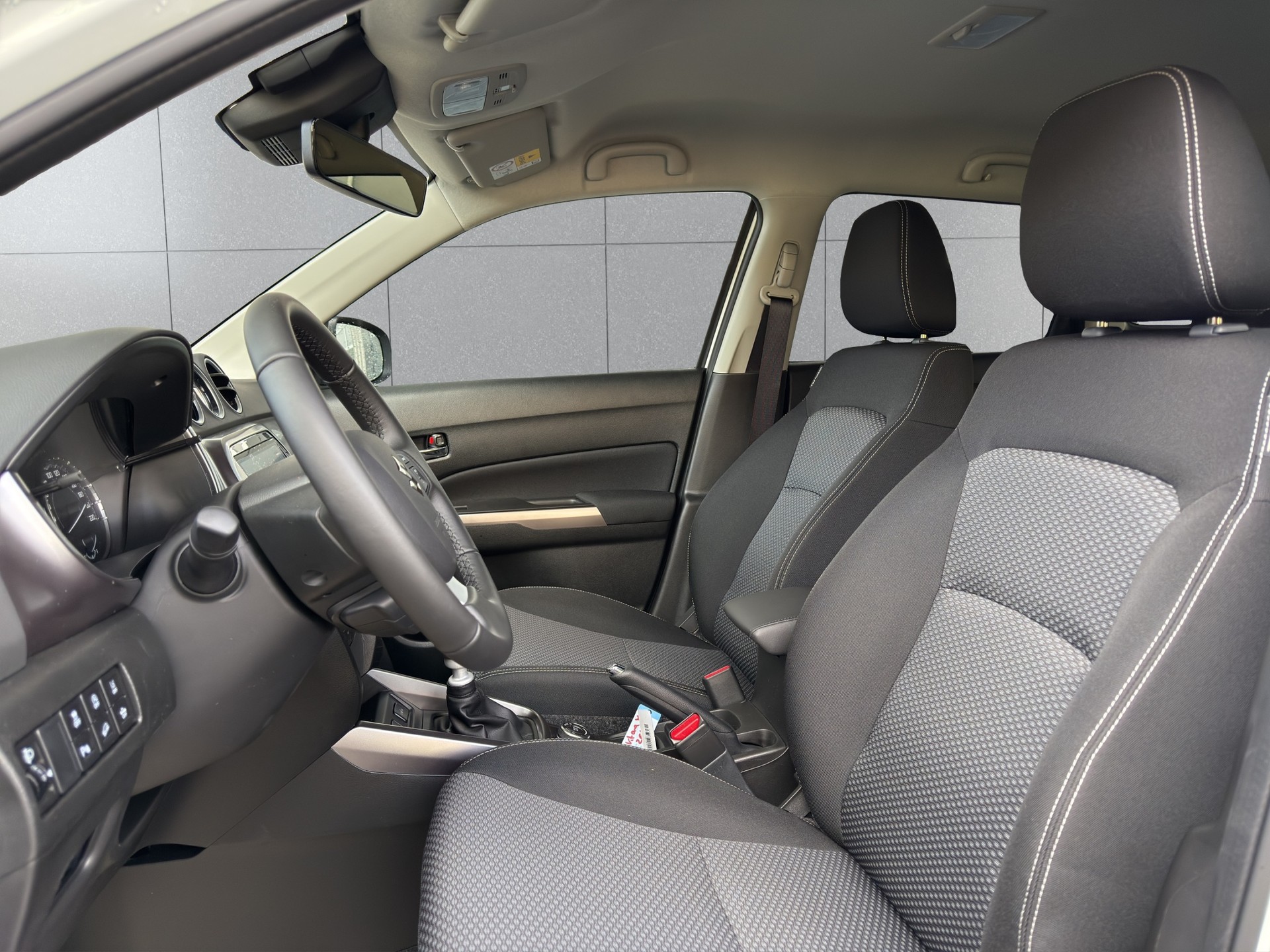 SUZUKI Vitara 1.4 Boosterjet Compact + 4x4 Hybrid-image-8