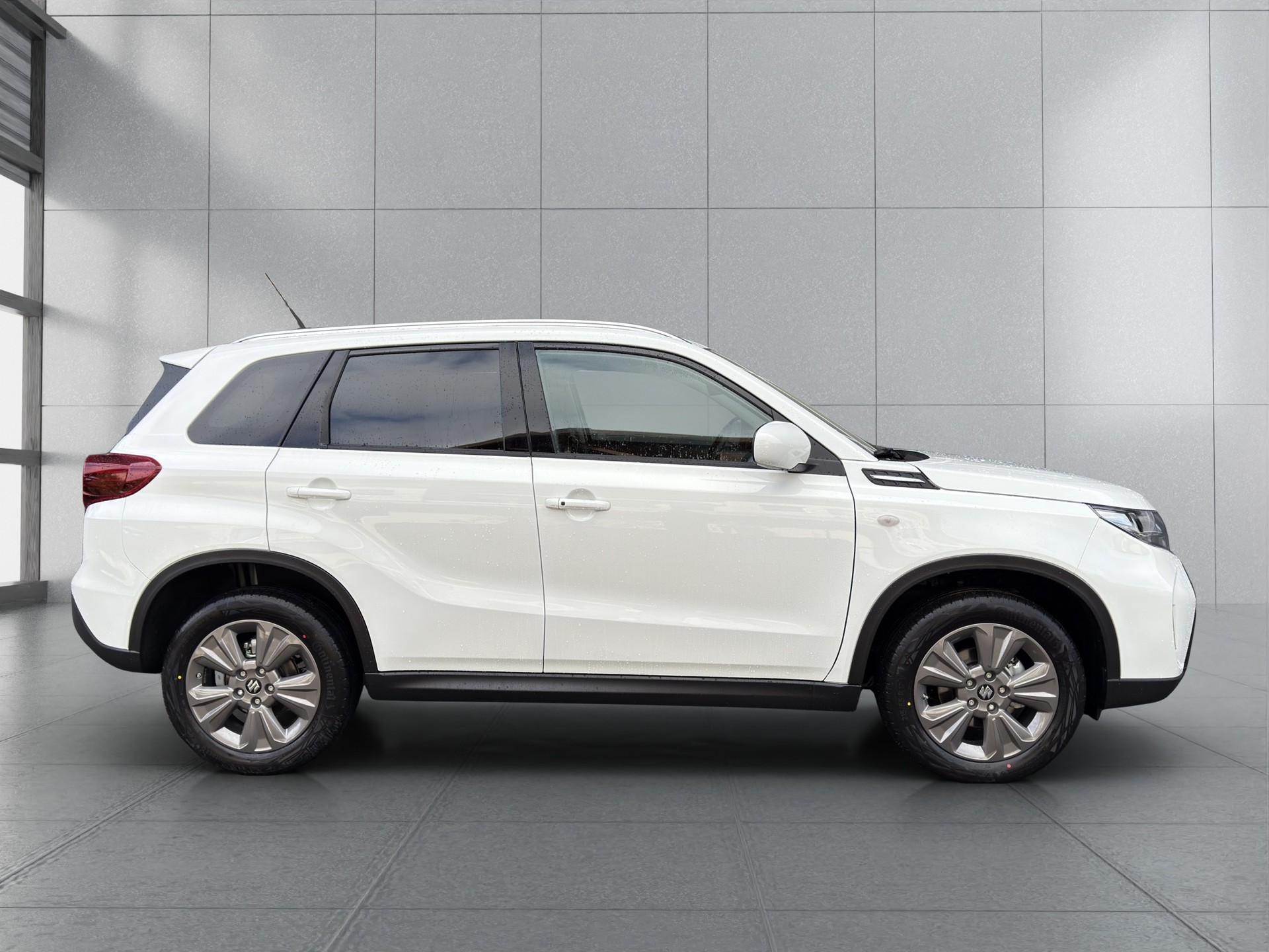 SUZUKI Vitara 1.4 Boosterjet Compact + 4x4 Hybrid-image-5