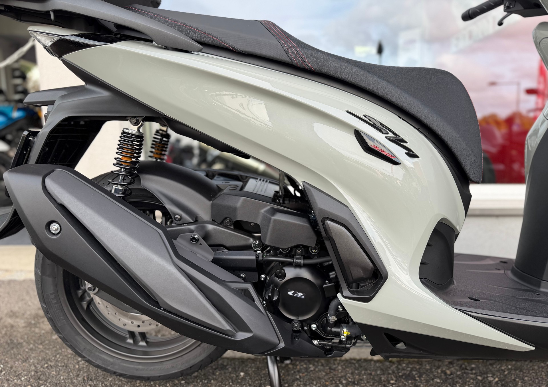 HONDA SH 350i Smart Top Box Sporty 2026-image-6