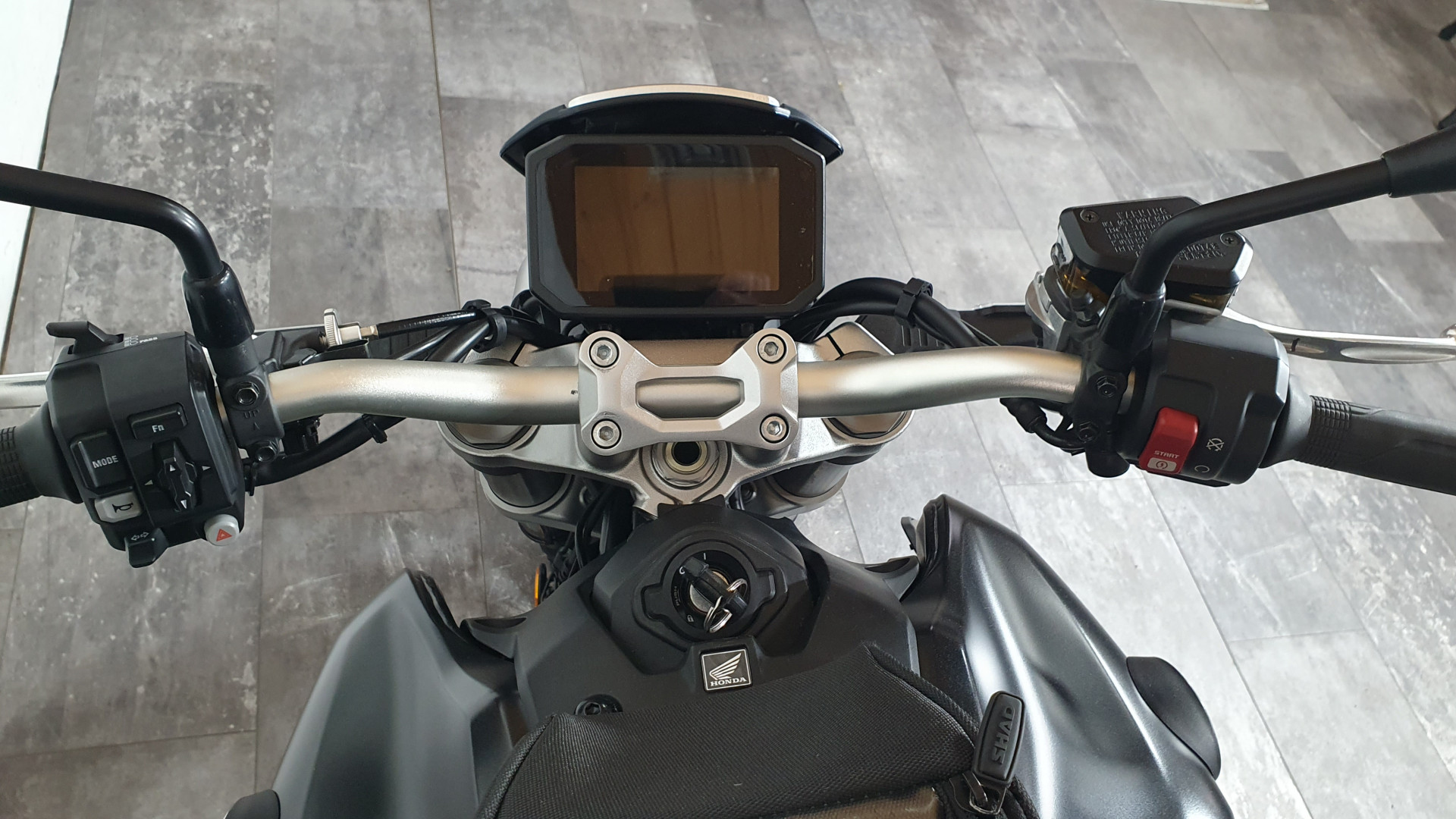 HONDA CB 1000 R-image-5