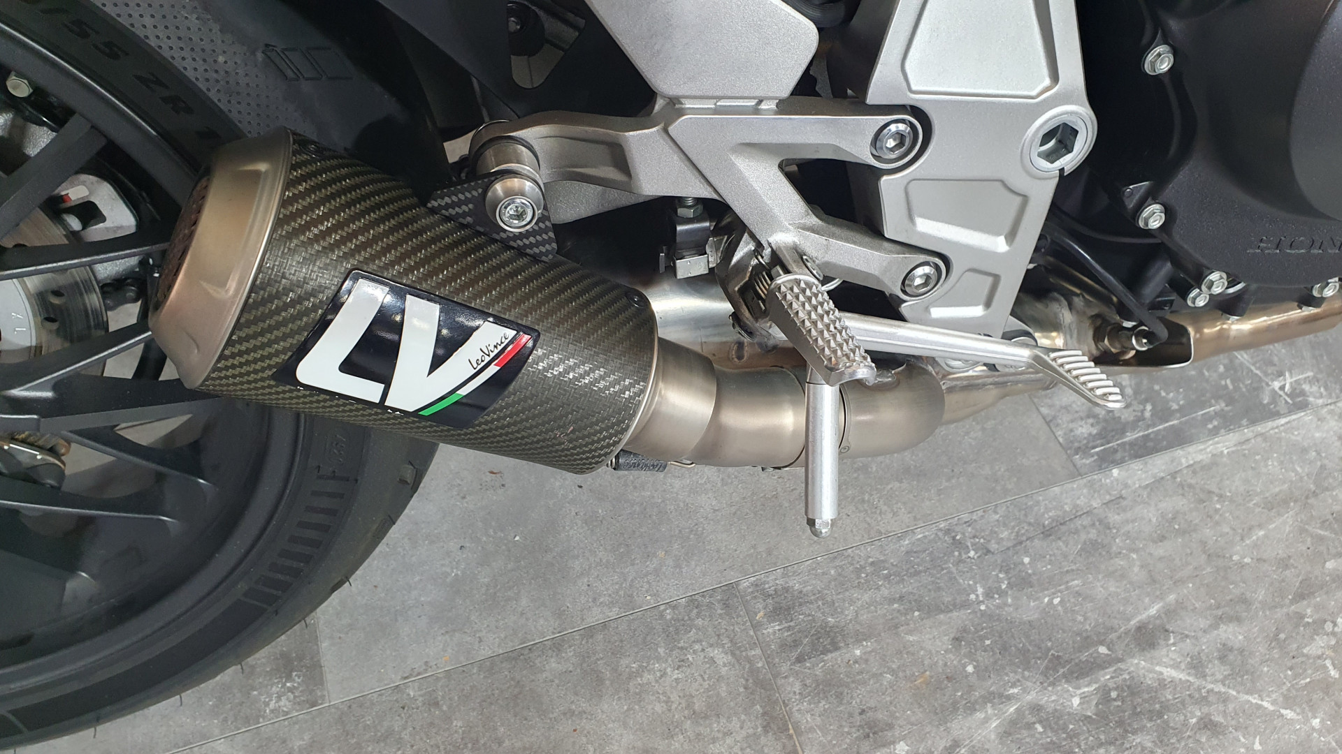 HONDA CB 1000 R-image-6