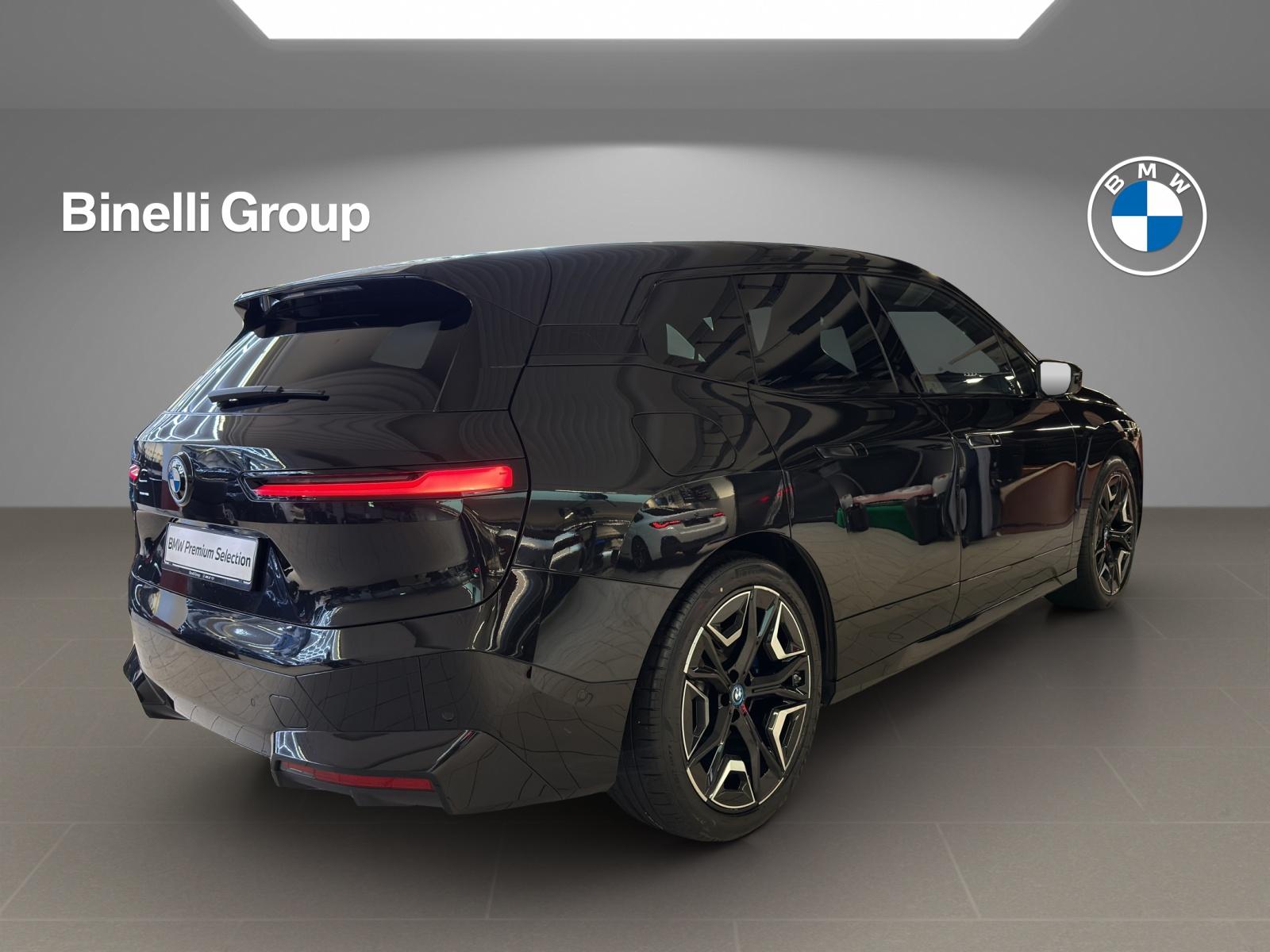 BMW iX xDrive40 SportPaket-image-4