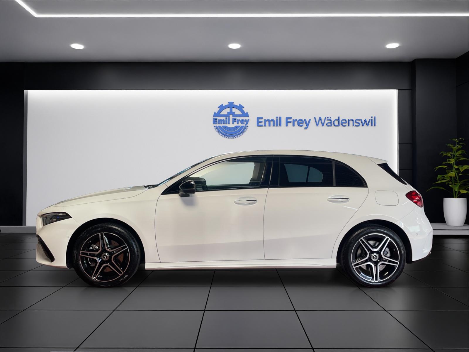 MERCEDES-BENZ A 250 e EQ Star AMG Line-showroom-element-1
