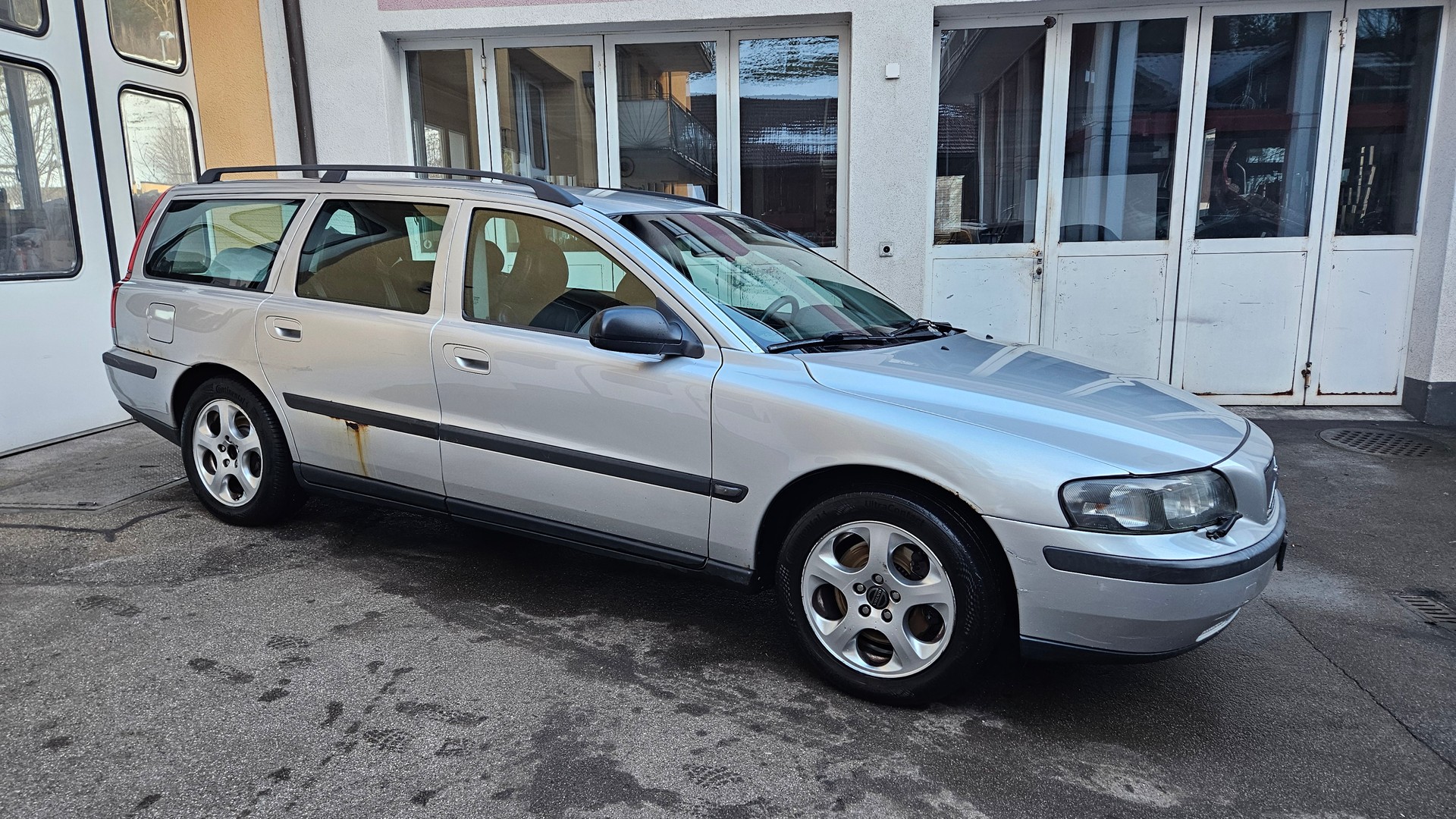 VOLVO V70 2.4T Ocean Race-image-11