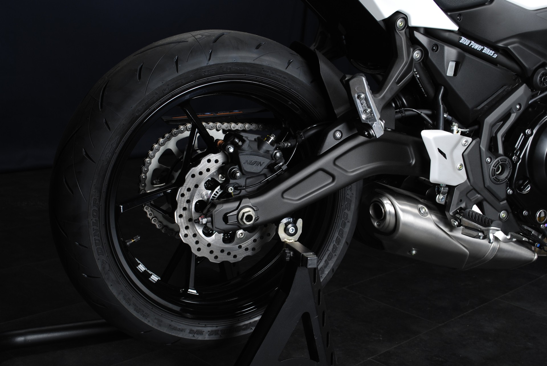 KAWASAKI Z 650 (35kW) - Speziallackierung-image-1