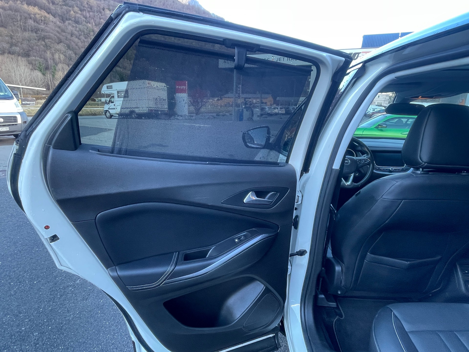 OPEL Grandland X 1.6 TP Excellence Automatik-image-15