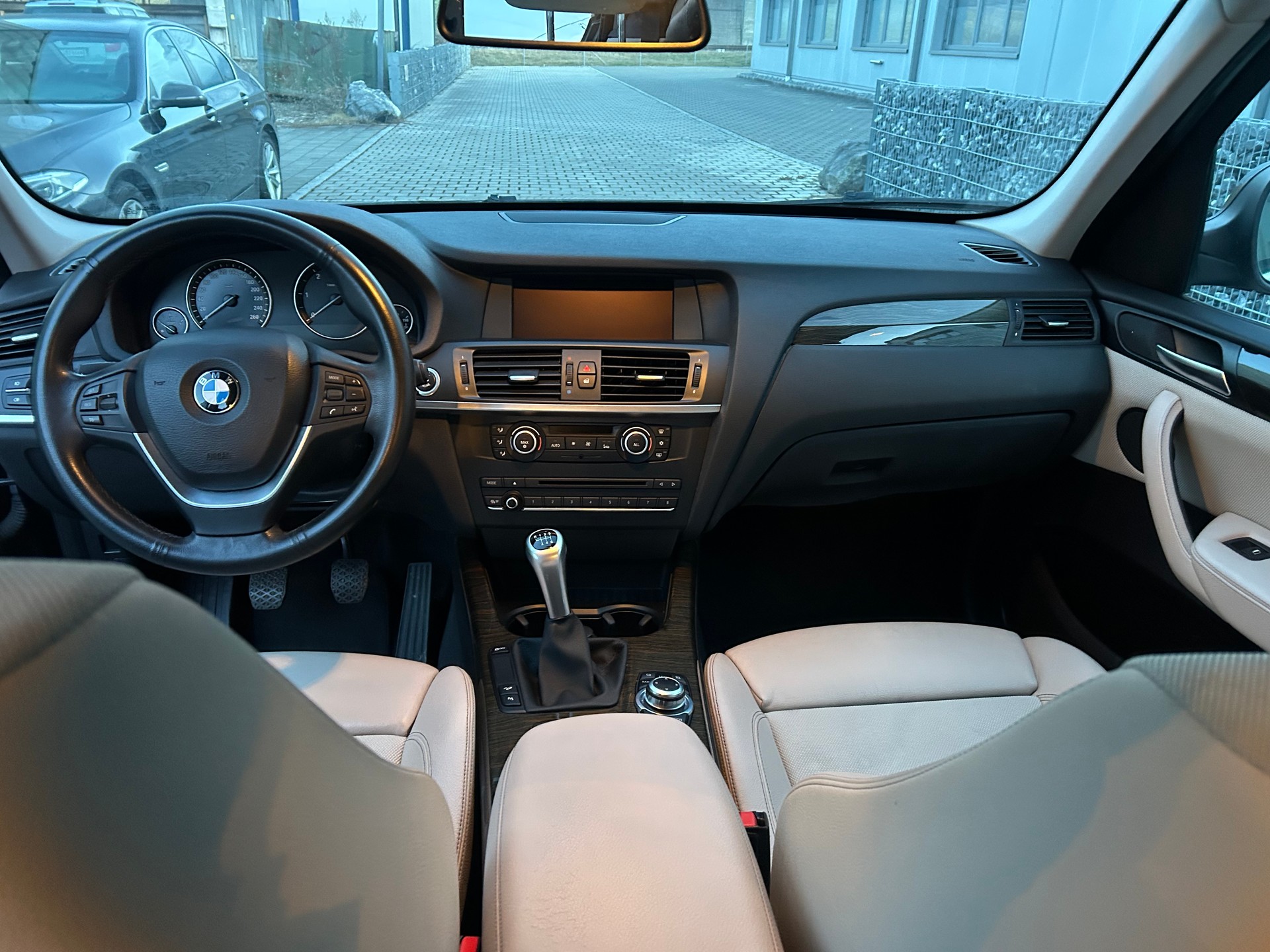 BMW X3 xDrive 20d-image-8