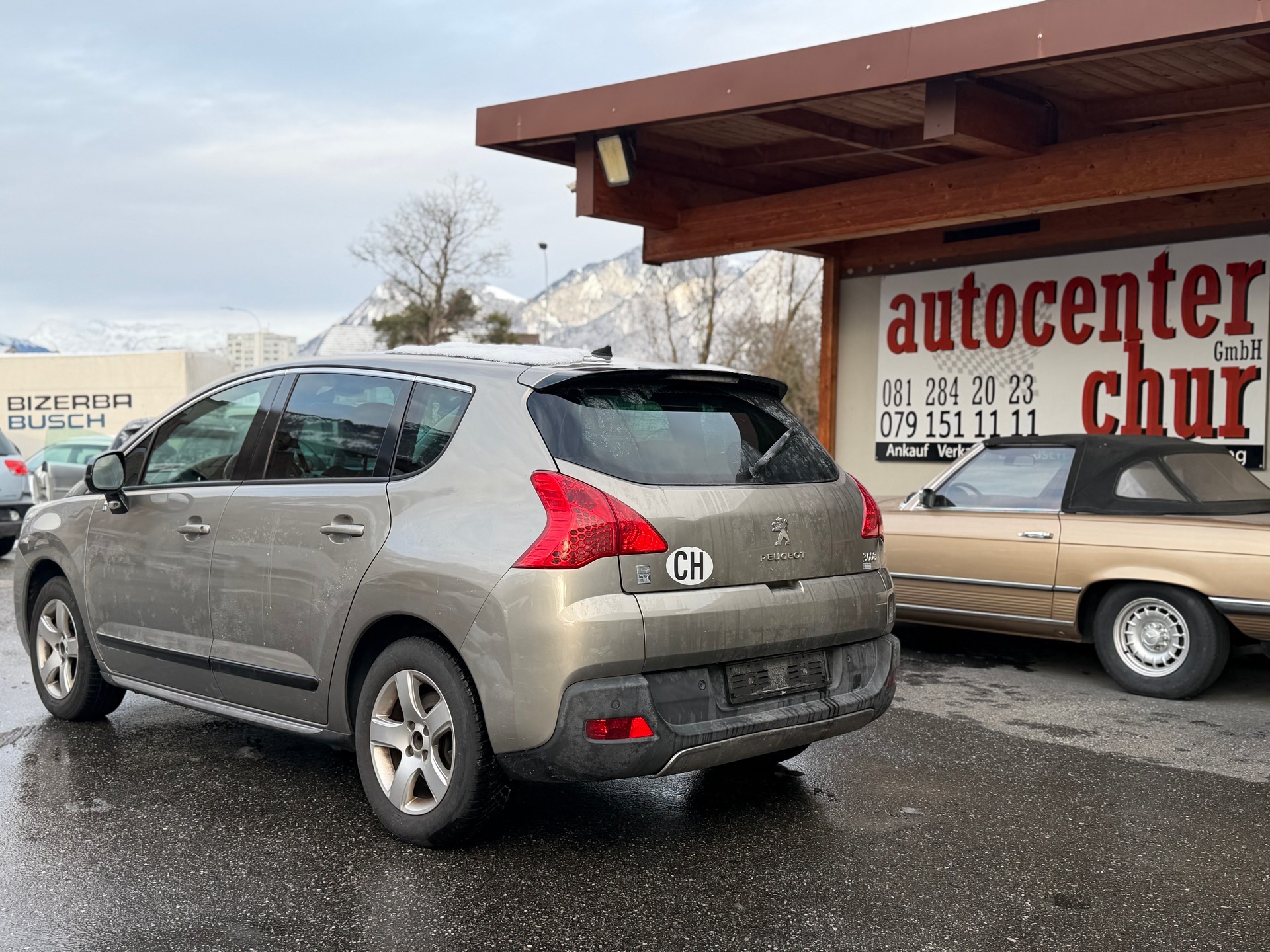 PEUGEOT 3008 HYbrid4 2.0 HDI EGS6-showroom-element-3