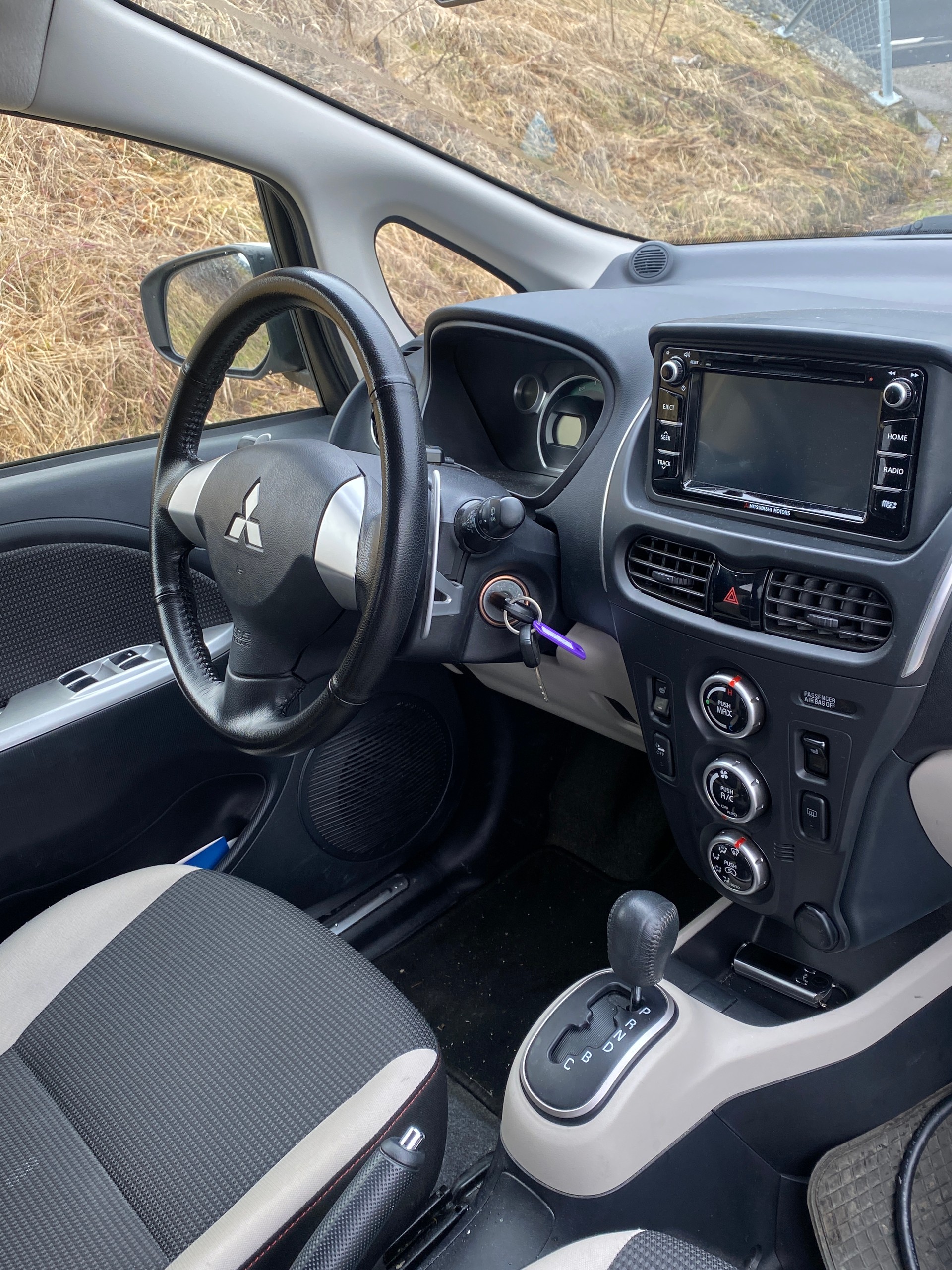 MITSUBISHI i MiEV Style-image-8