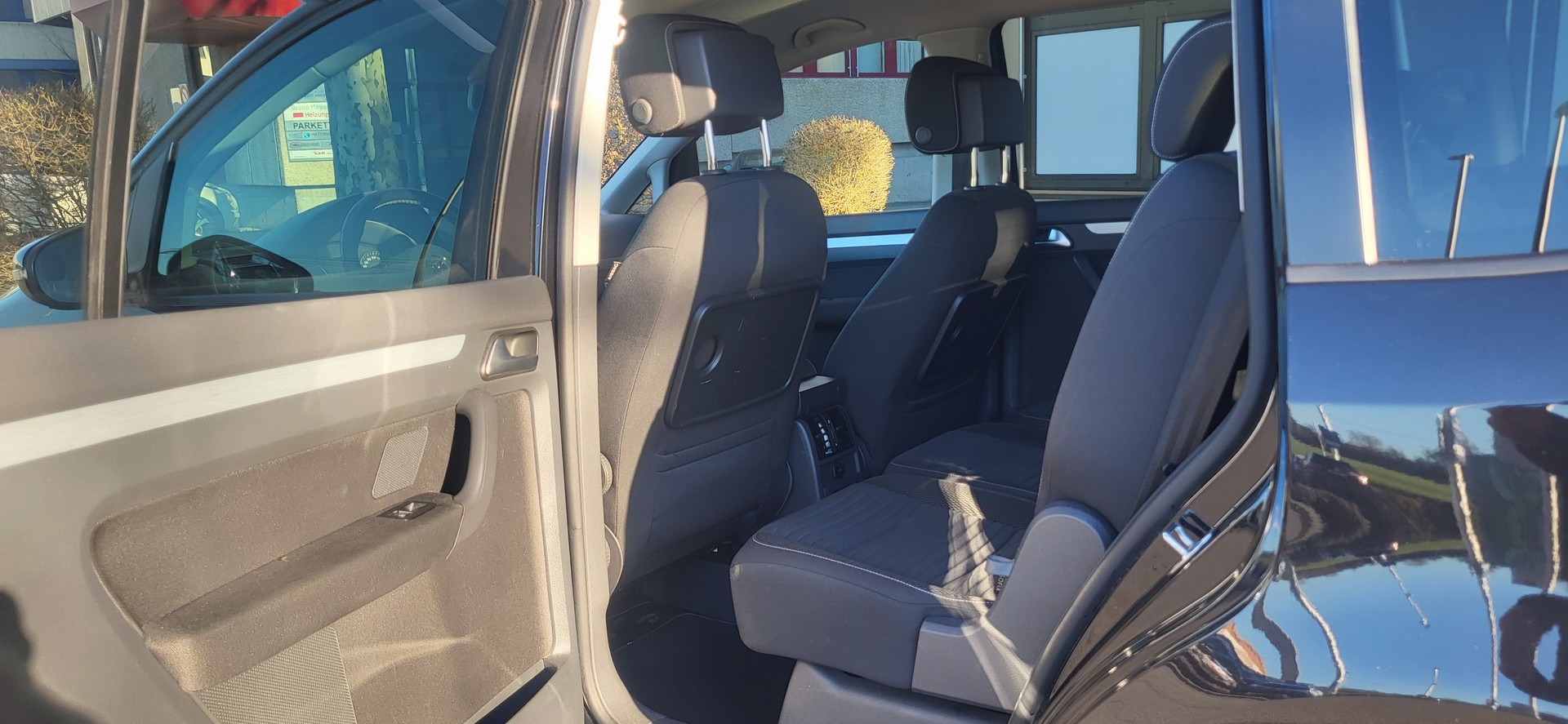 VW Touran 1.6 TDI BlueMotion Technology Cup DSG-image-7