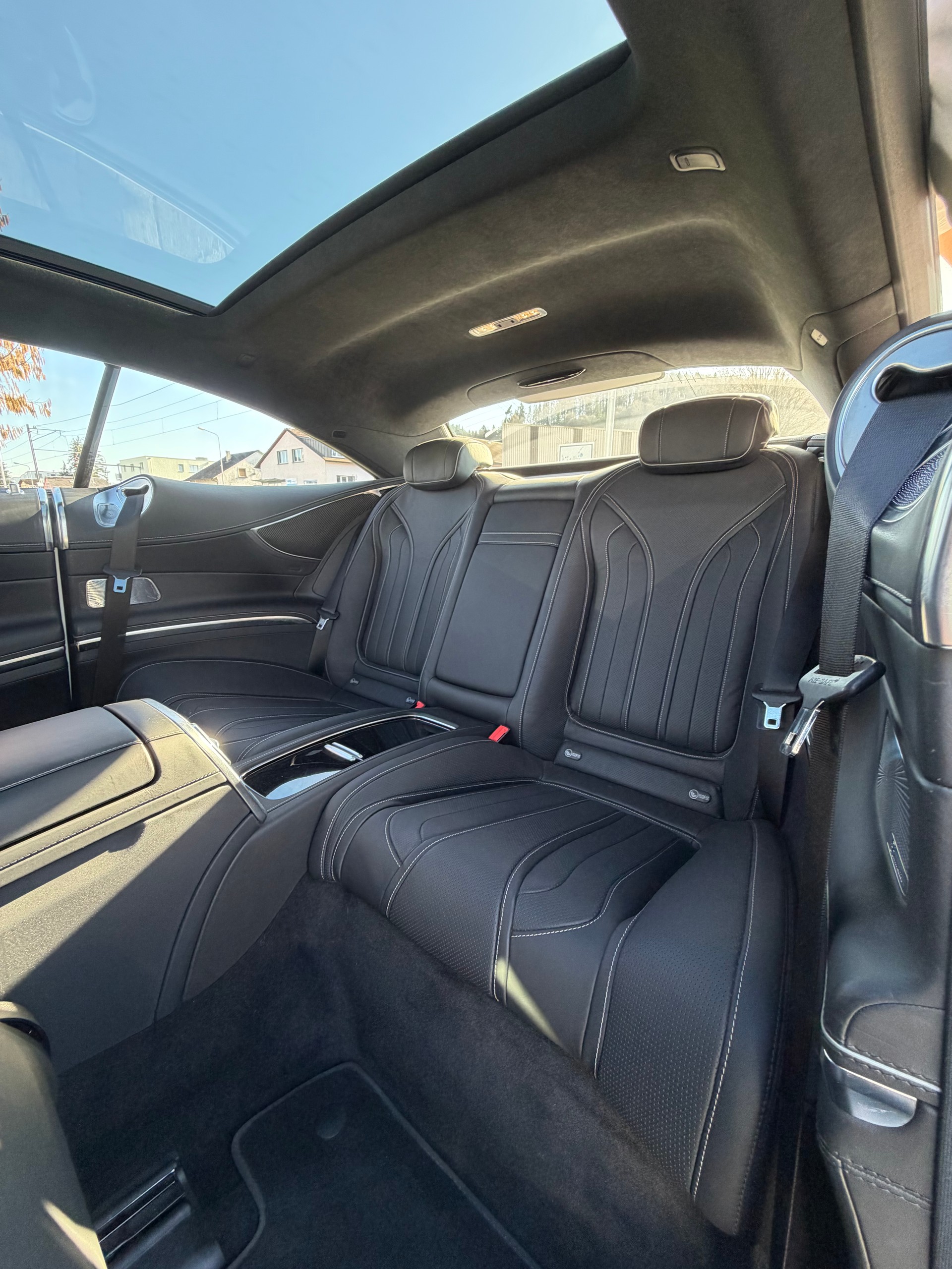 MERCEDES-BENZ S 500 Coupé 4Matic 7G-Tronic-image-15