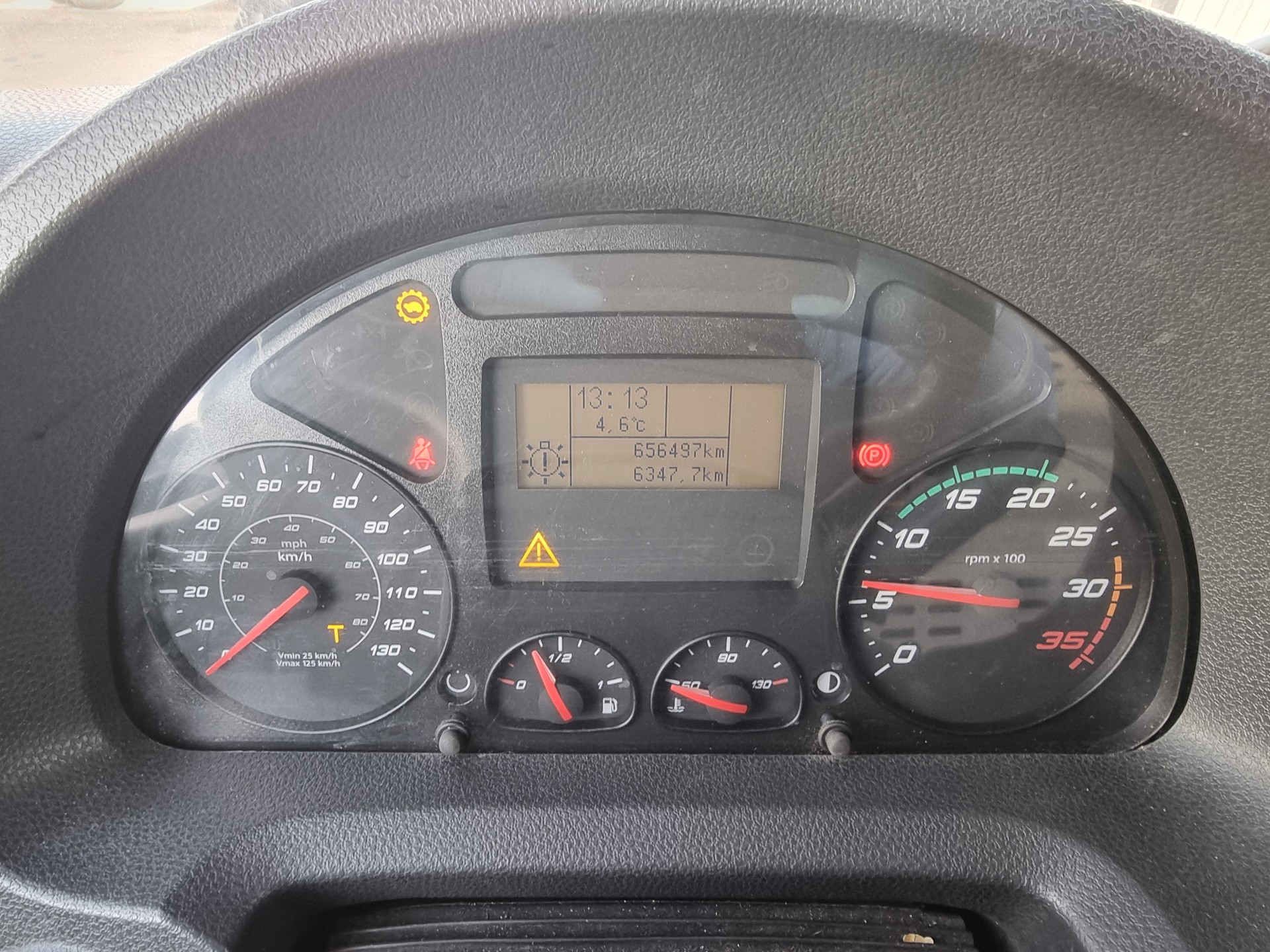IVECO 140E25-image-12