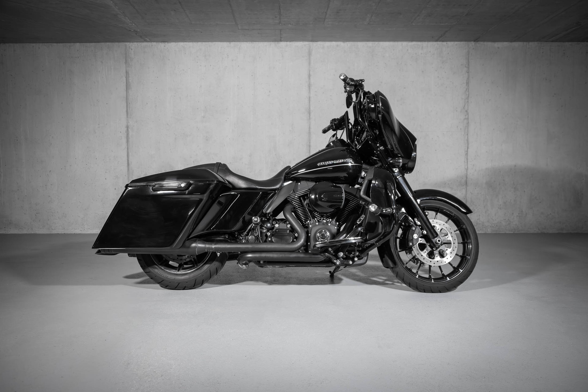 HARLEY-DAVIDSON FLHTK Electra Glide Ultra Limited-image-1