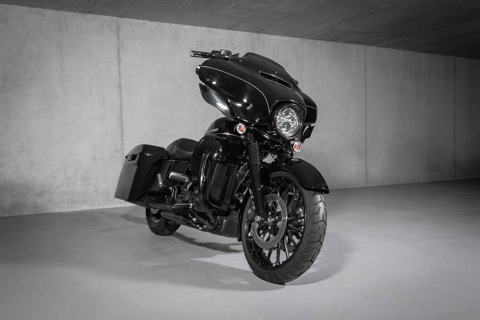 HARLEY-DAVIDSON FLHTK Electra Glide Ultra Limited-image-5