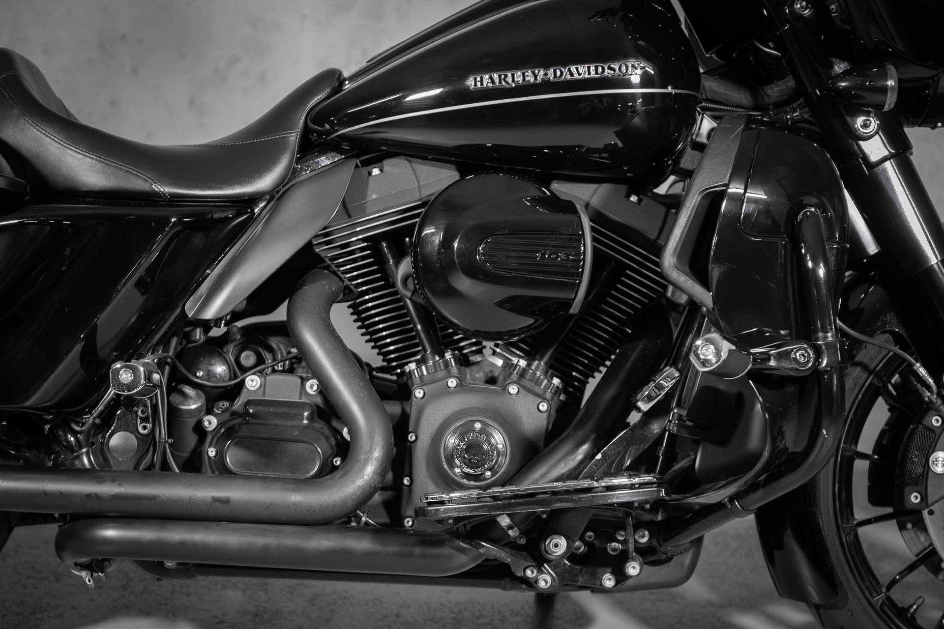 HARLEY-DAVIDSON FLHTK Electra Glide Ultra Limited-image-9