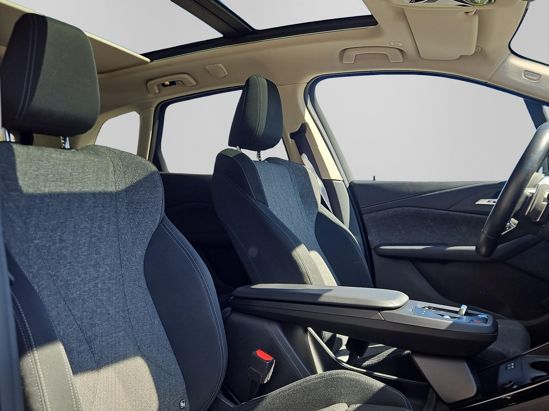 BMW 218d DKG-image-13