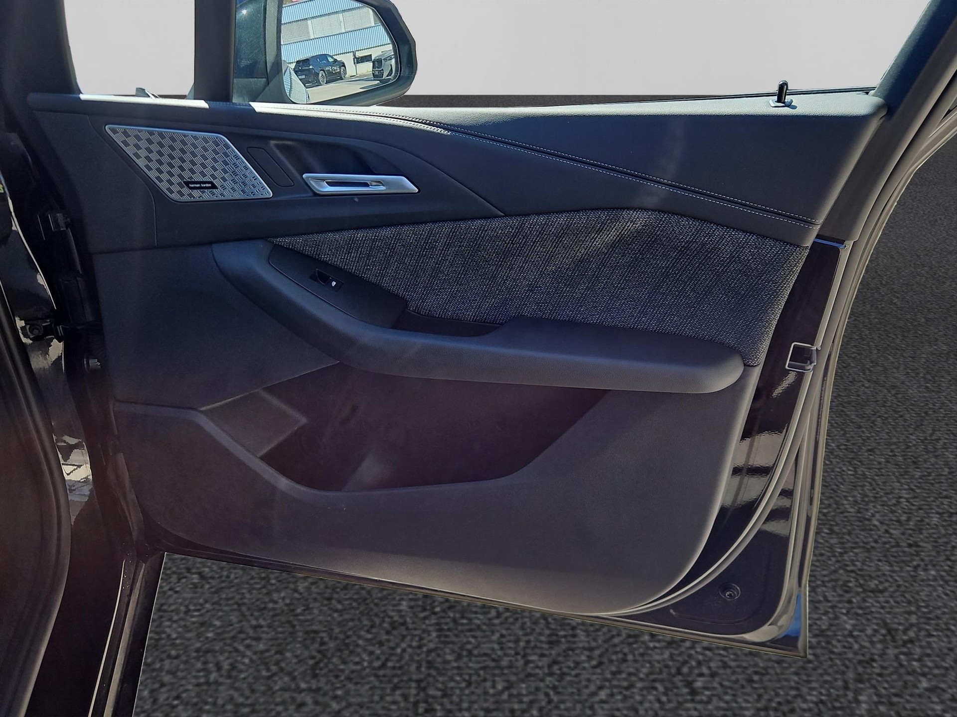BMW 218d DKG-image-14