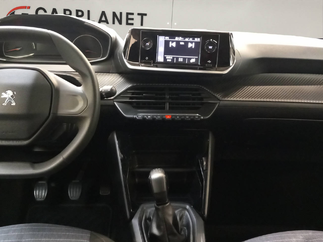 PEUGEOT 208 1.2 PureTech Like-image-7