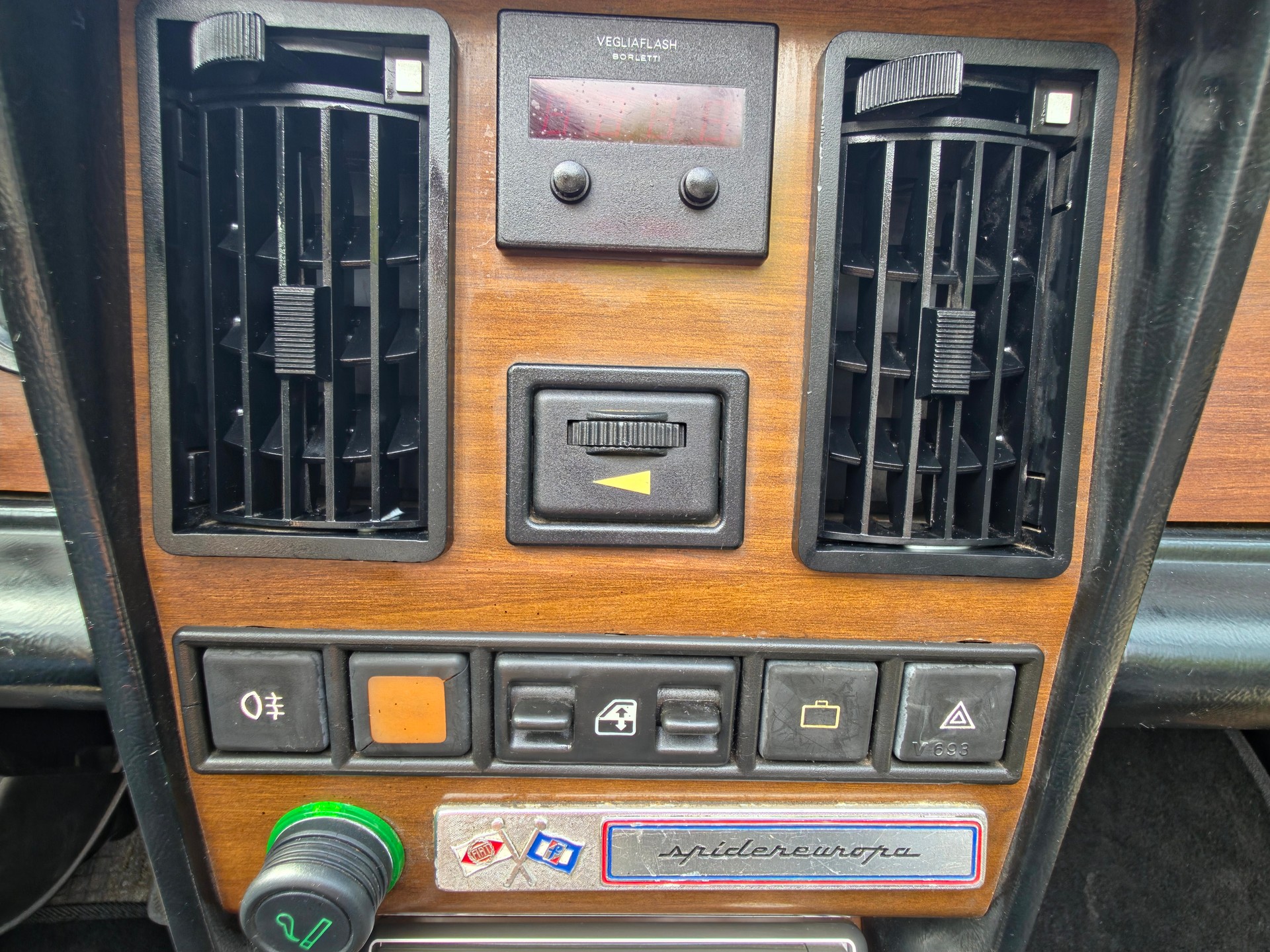 FIAT Spider 124 DS Pininfarina 2.0-image-11