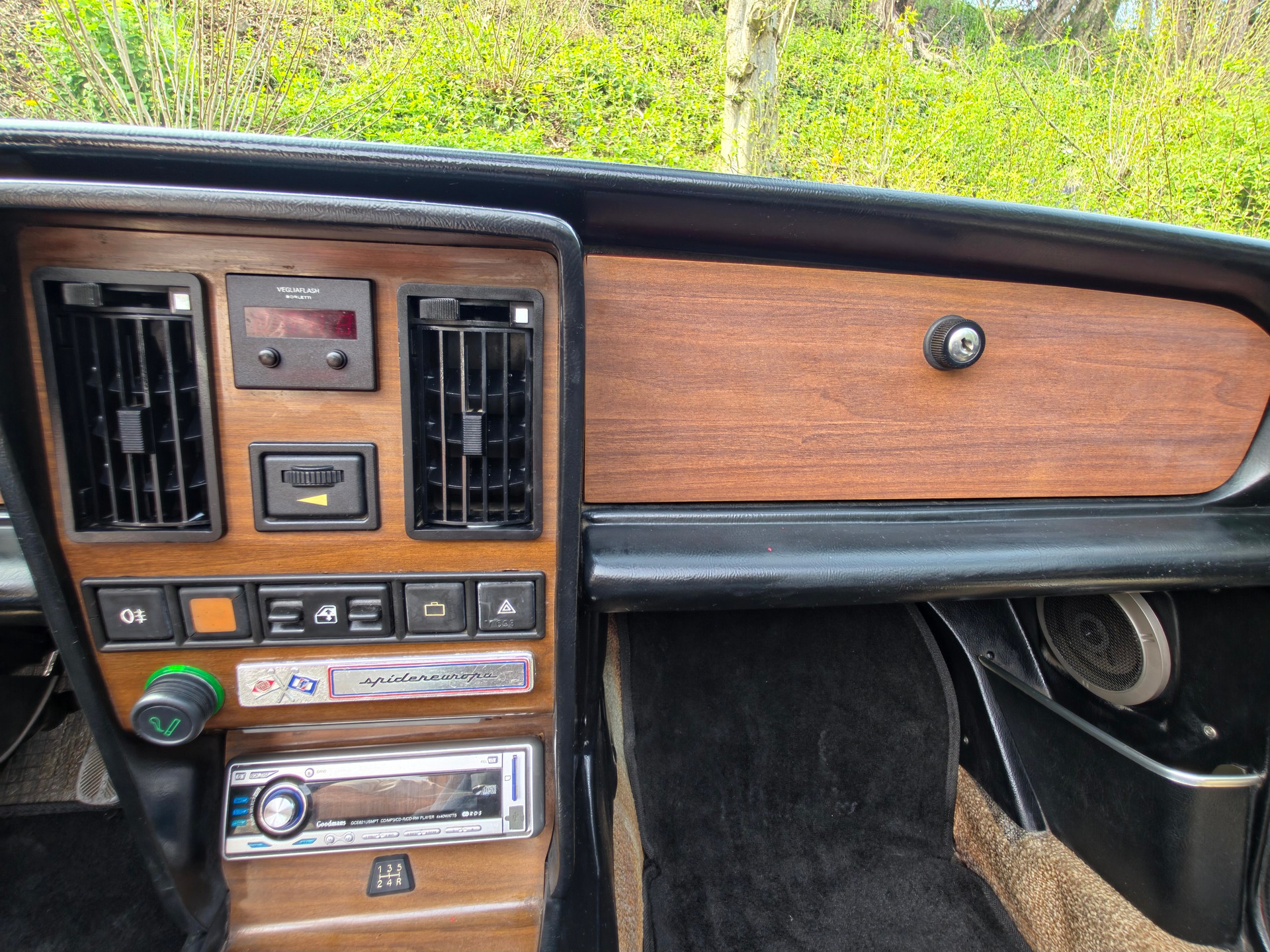 FIAT Spider 124 DS Pininfarina 2.0-image-9