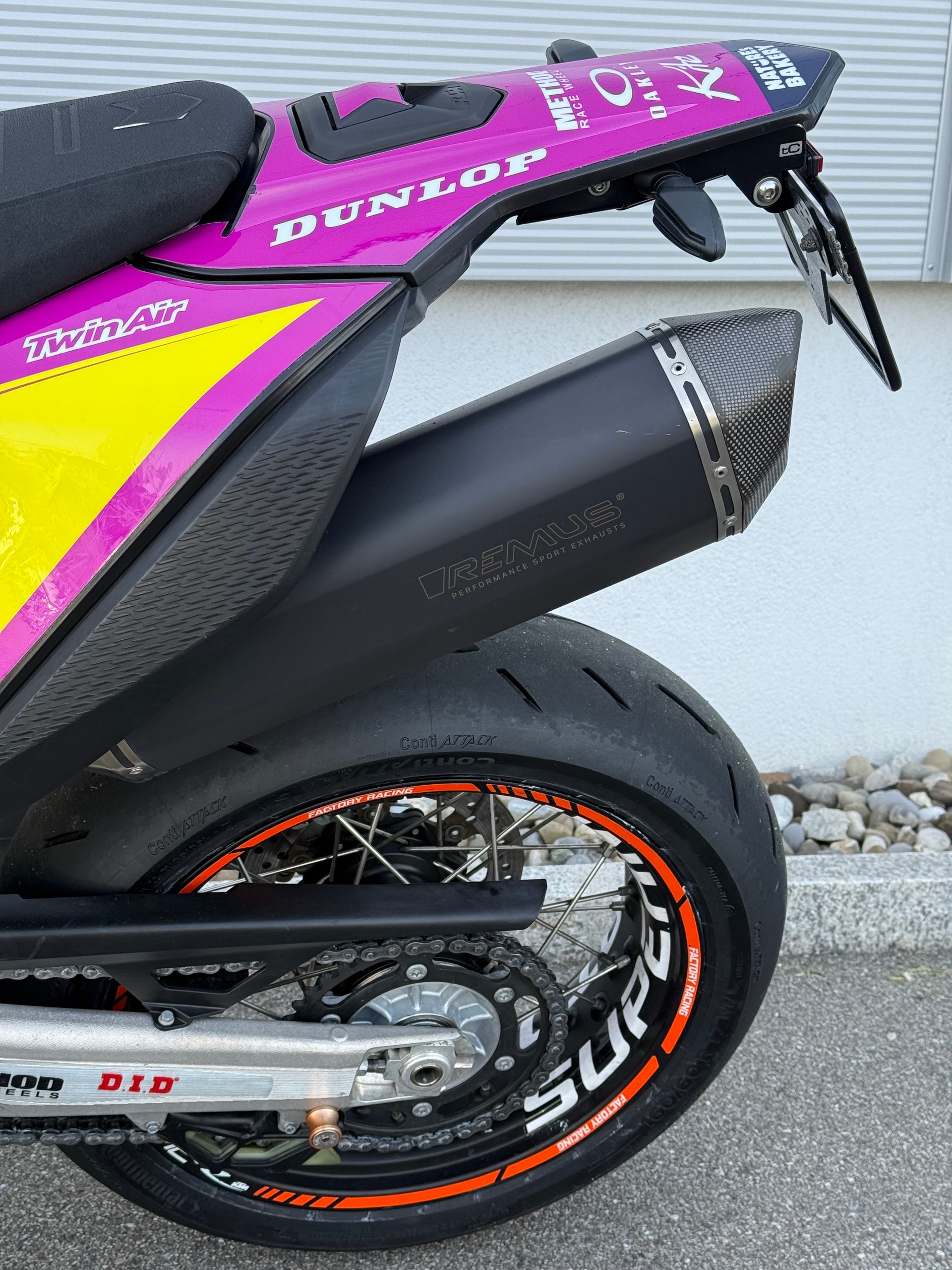 KTM 690 SMC R (35kW)-image-10
