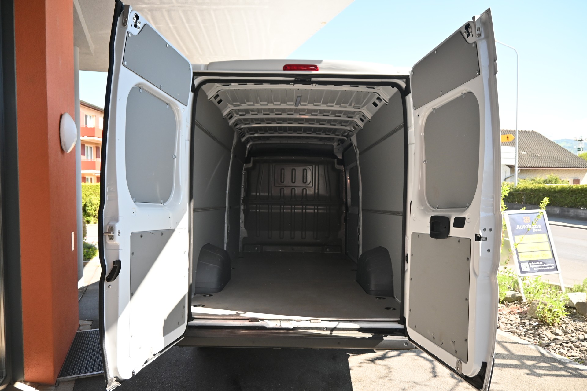 PEUGEOT Boxer 2.2 HDI 435 L4H2 EAT8-image-5