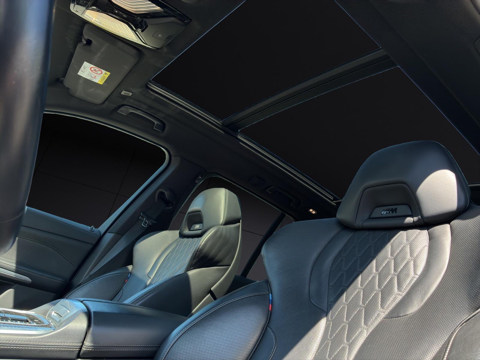 BMW X5 M50i xDrive-image-13