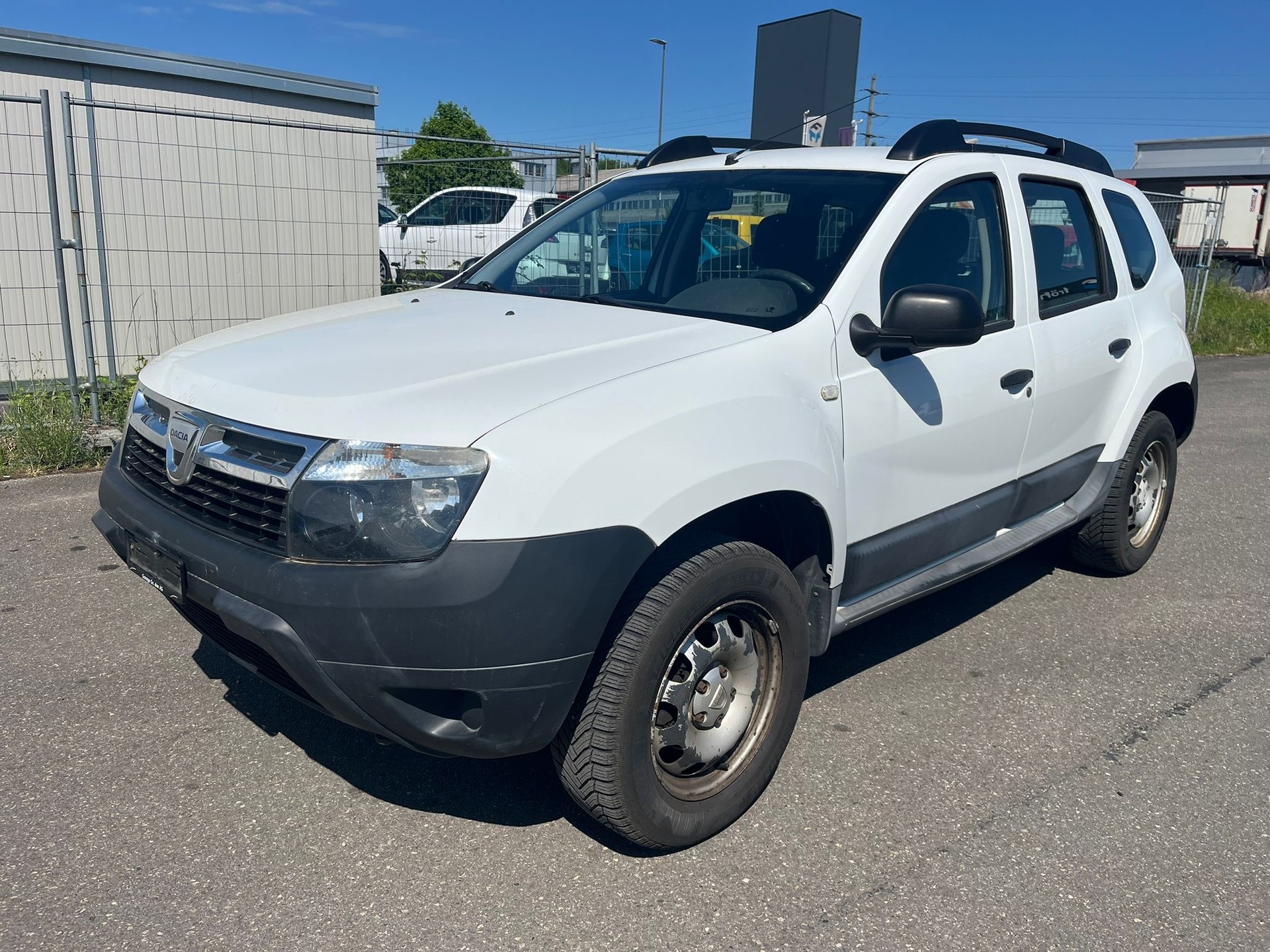 DACIA Duster 1.6 Lauréate 4x4-image-2