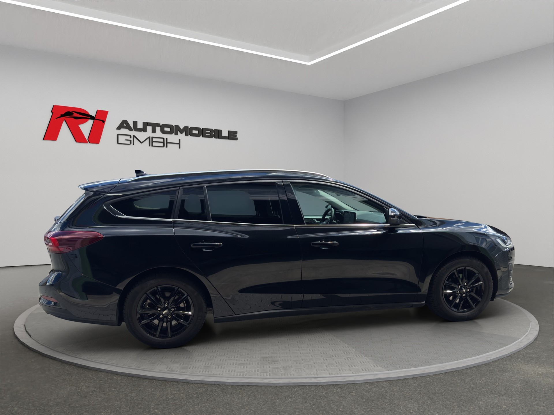 FORD Focus 1.0 MHEV Titanium Automat-image-6
