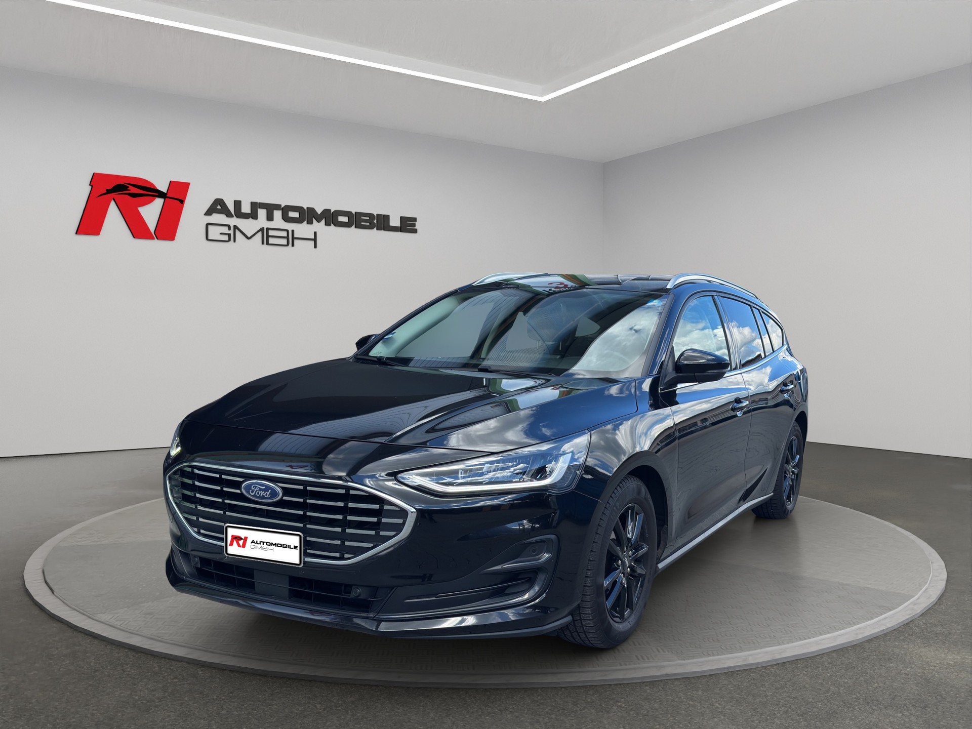 FORD Focus 1.0 MHEV Titanium Automat