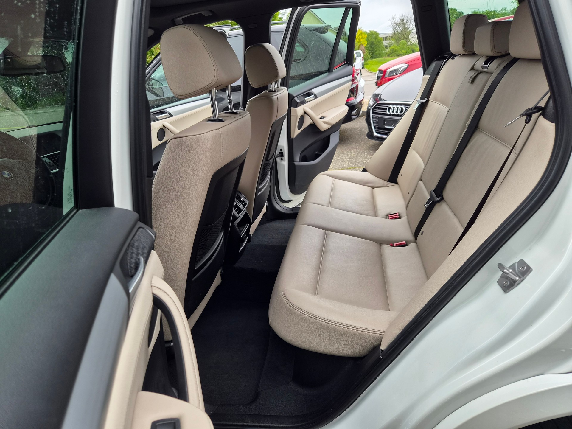 BMW X3 xDrive 20d M-Sportpaket-image-8