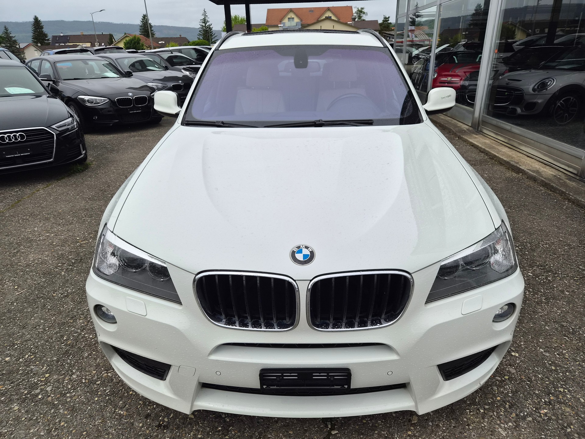 BMW X3 xDrive 20d M-Sportpaket-showroom-element-1
