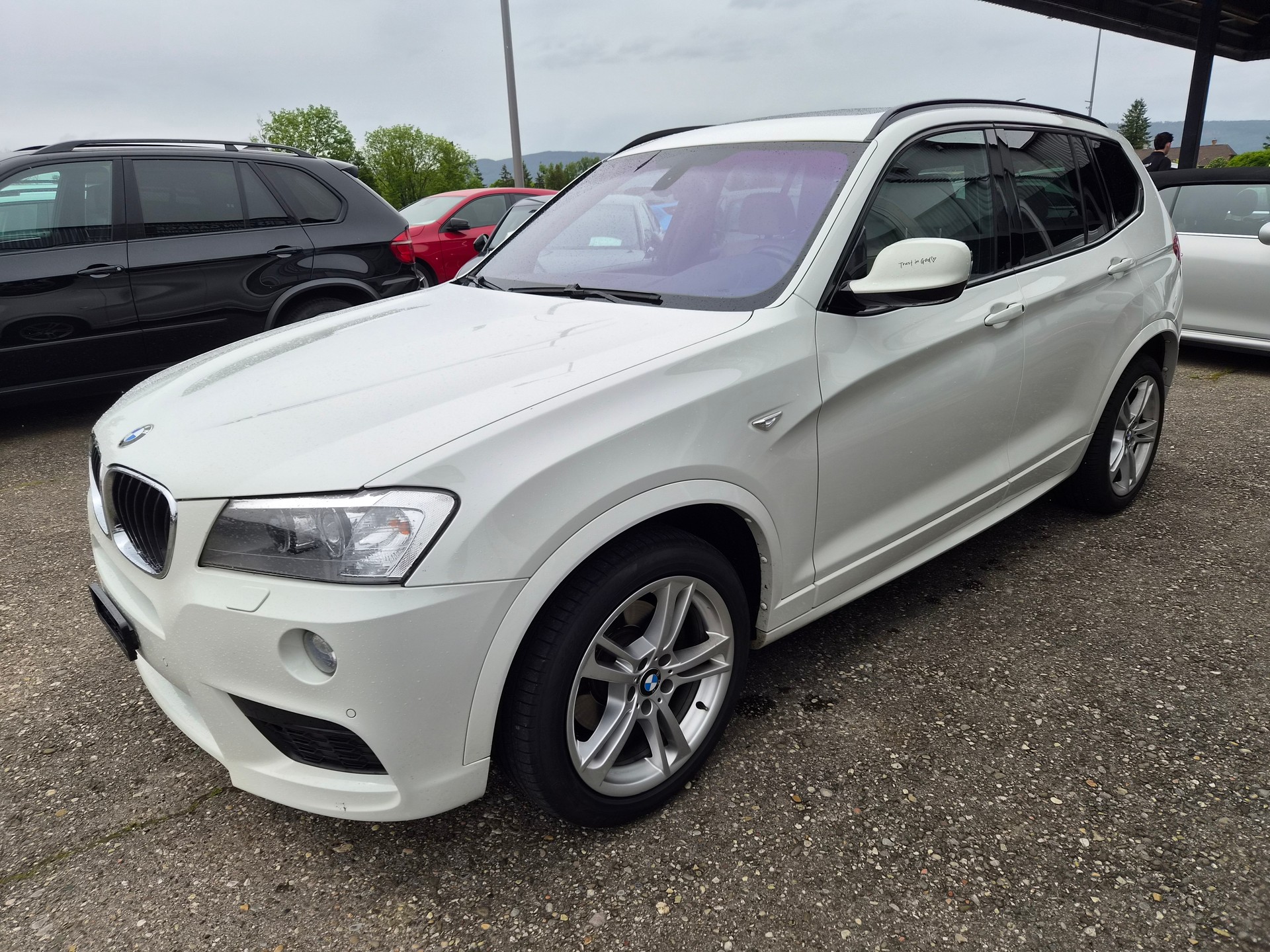 BMW X3 xDrive 20d M-Sportpaket-showroom-element-2
