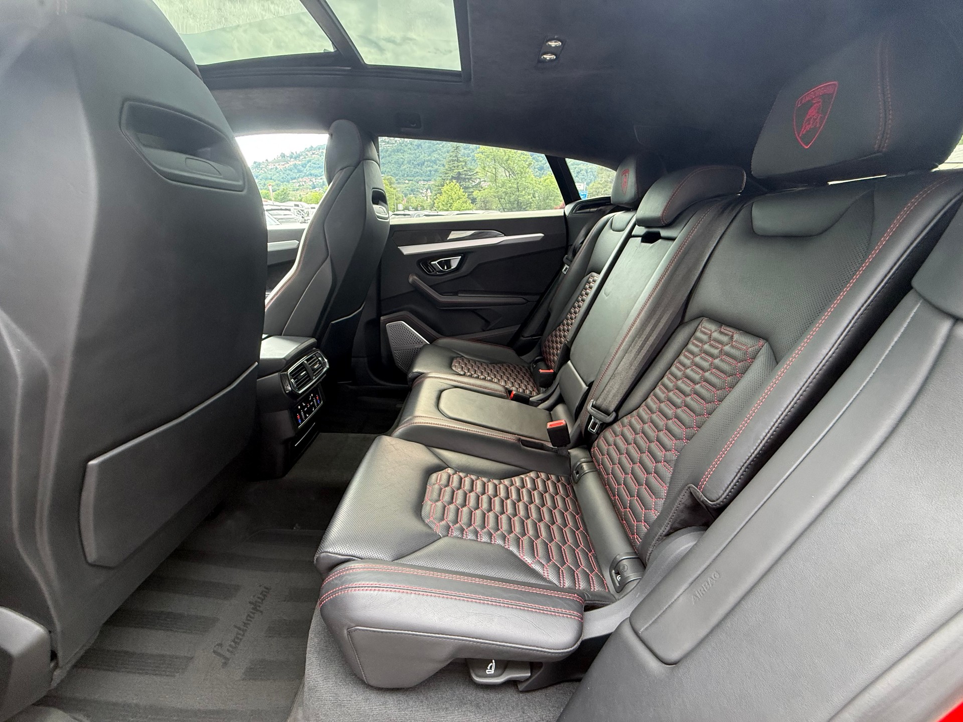 LAMBORGHINI Urus E-Gear-image-17