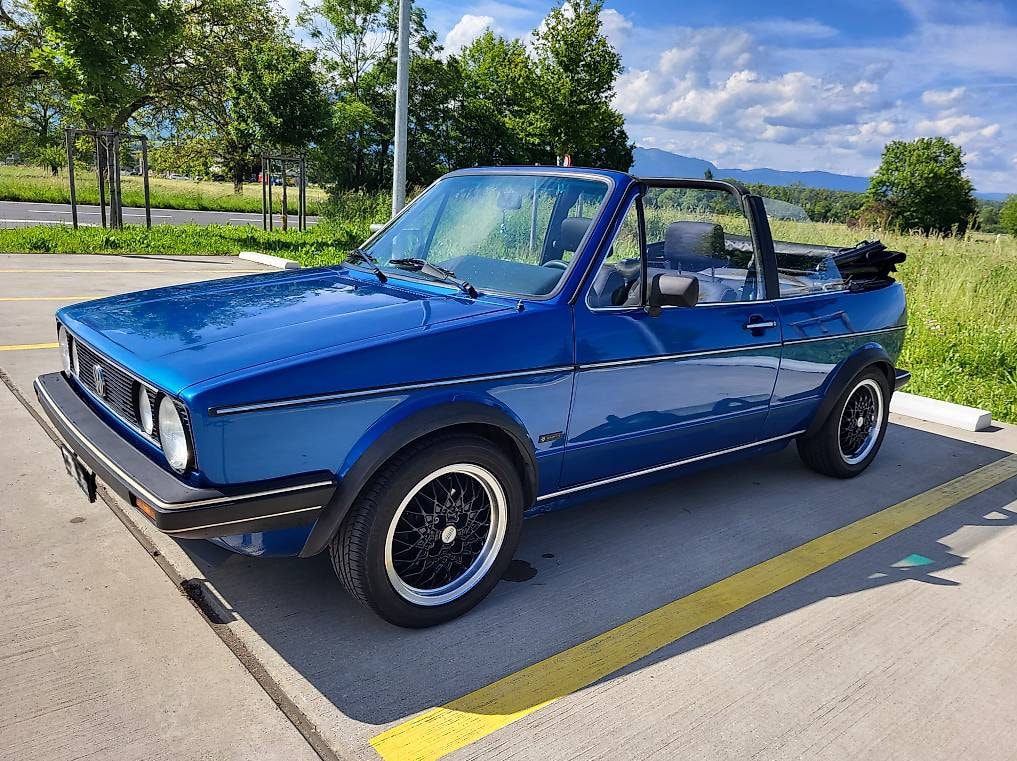 VW Golf Cabriolet 1800 GLI-showroom-element-1