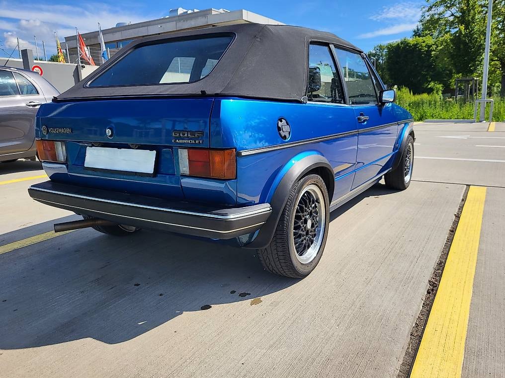 VW Golf Cabriolet 1800 GLI-showroom-element-3