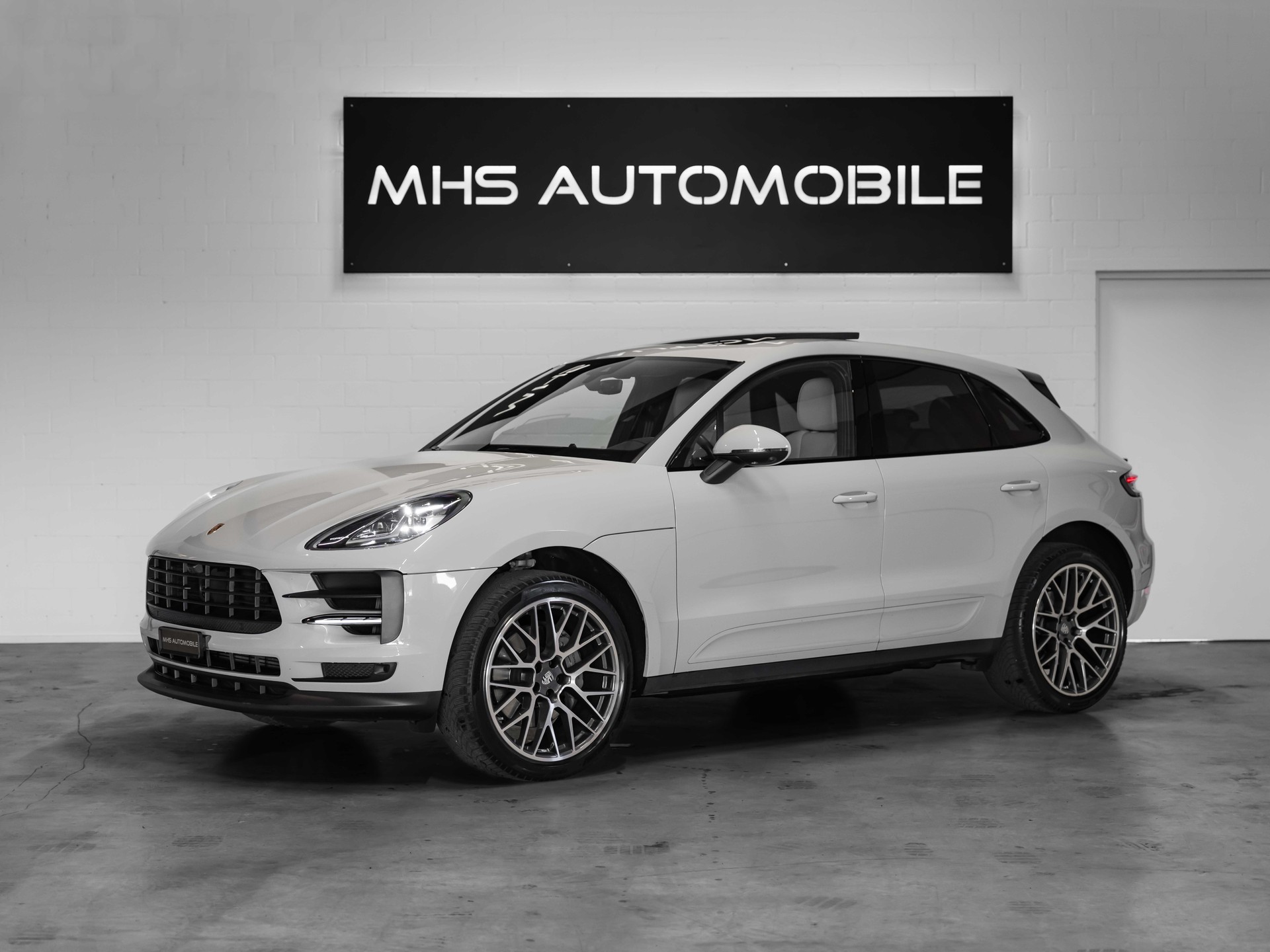 PORSCHE Macan S PDK