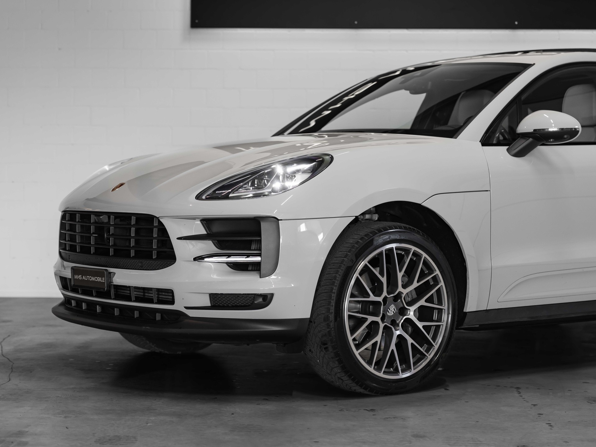 PORSCHE Macan S PDK-image-18