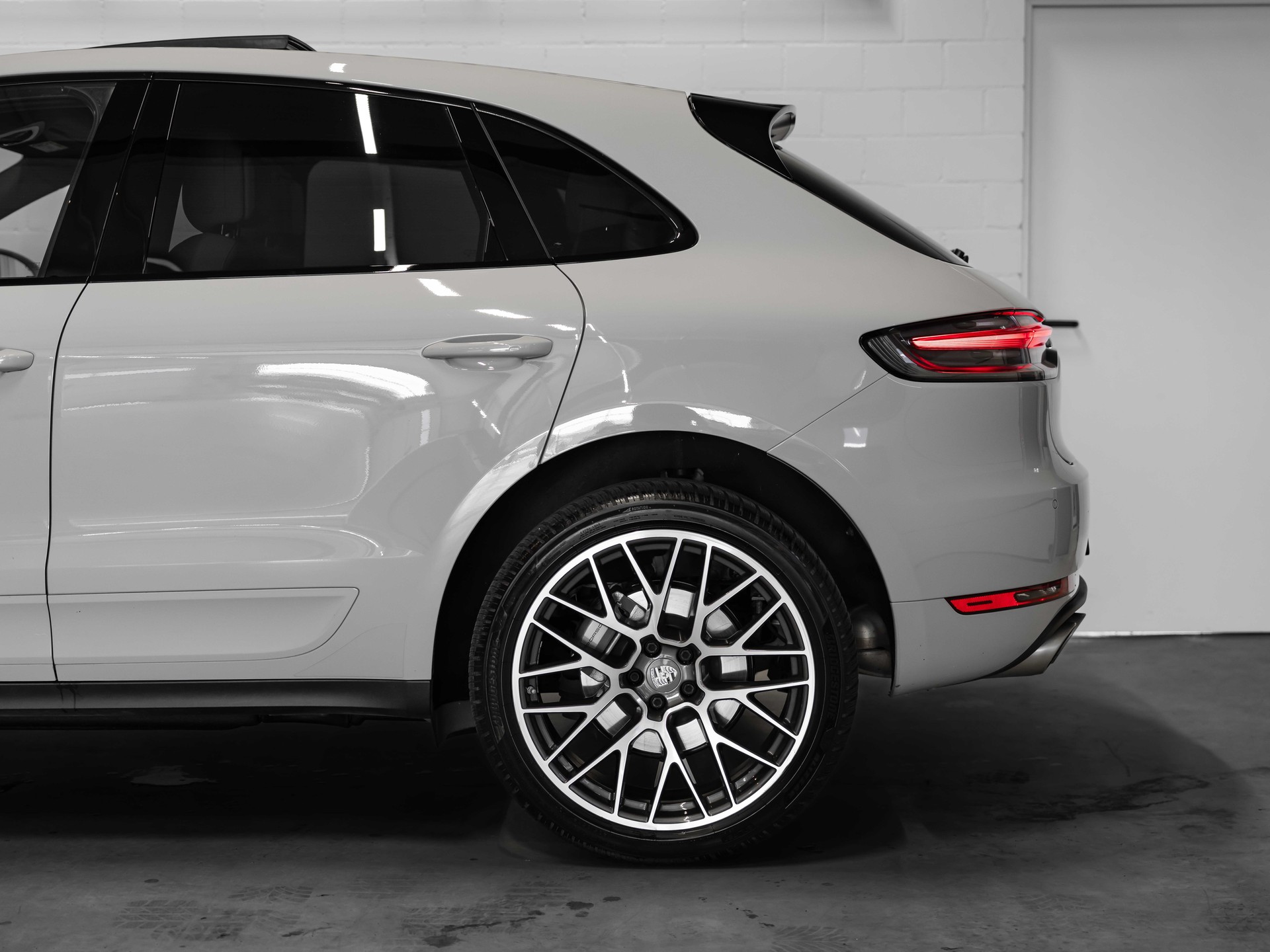 PORSCHE Macan S PDK-image-23