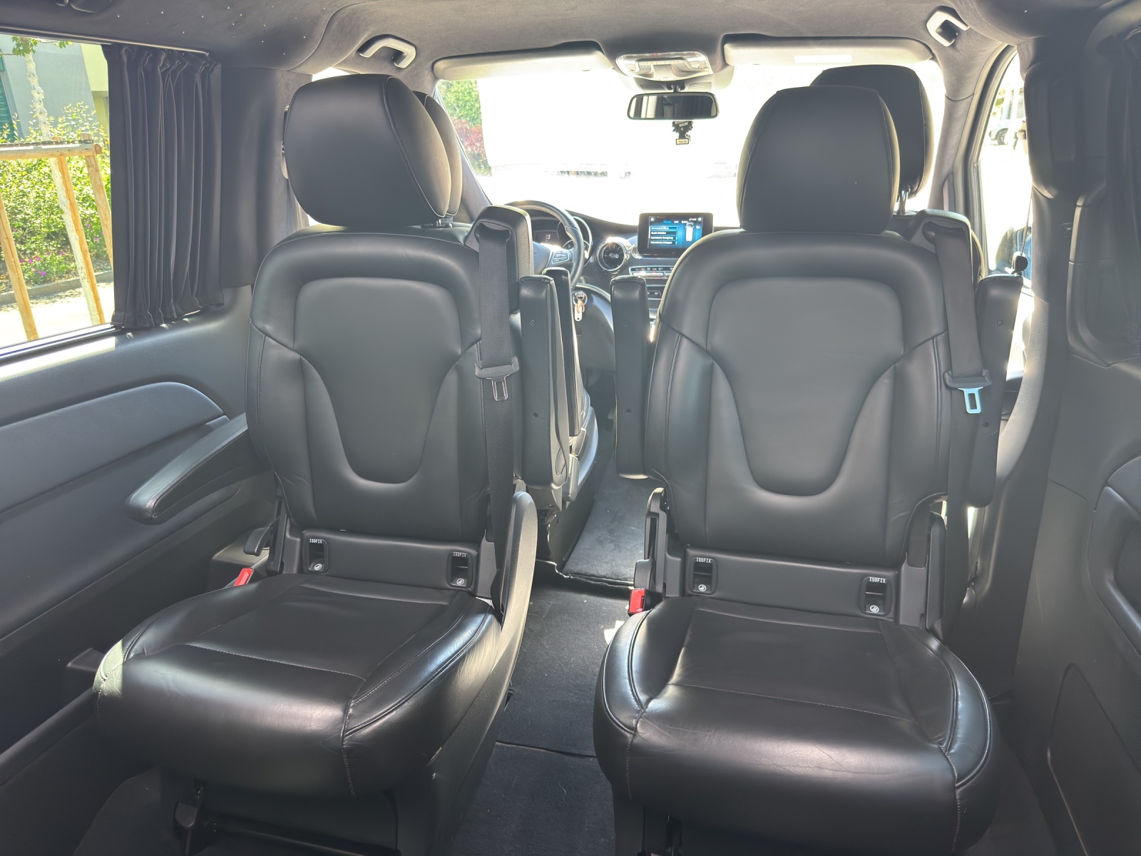 MERCEDES-BENZ V 300 d extralang 4Matic 9G-Tronic-image-28