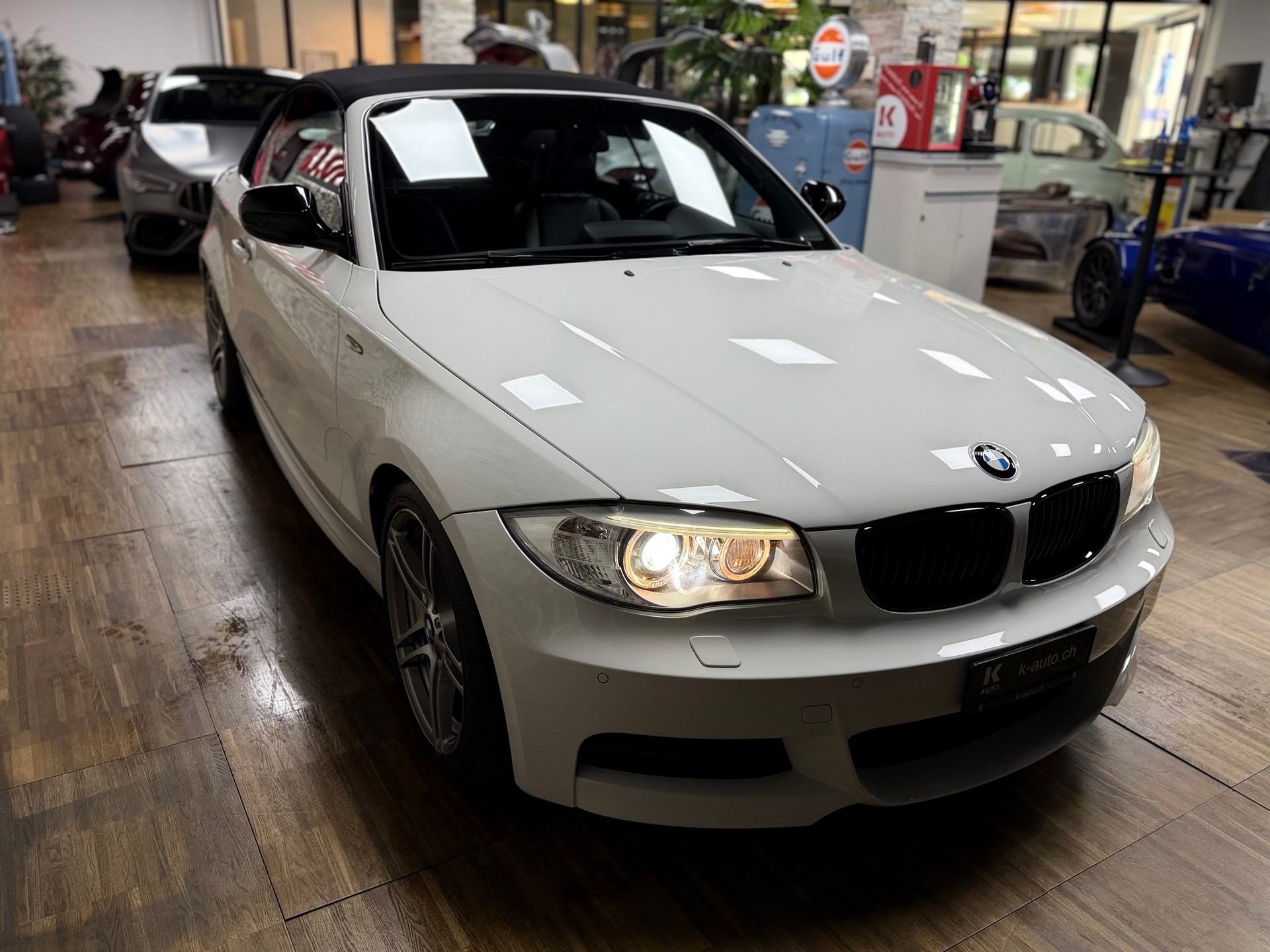 BMW 135i Cabrio DSG-image-10