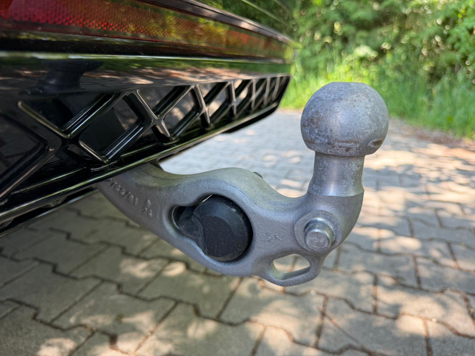 VW Touareg 3.0 TSI R eHybrid Tiptronic-image-16
