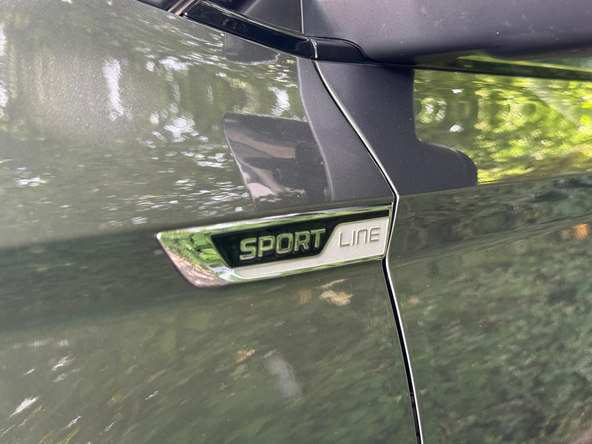 SKODA Karoq 2.0 TDI SportLine 4x4 DSG-image-19