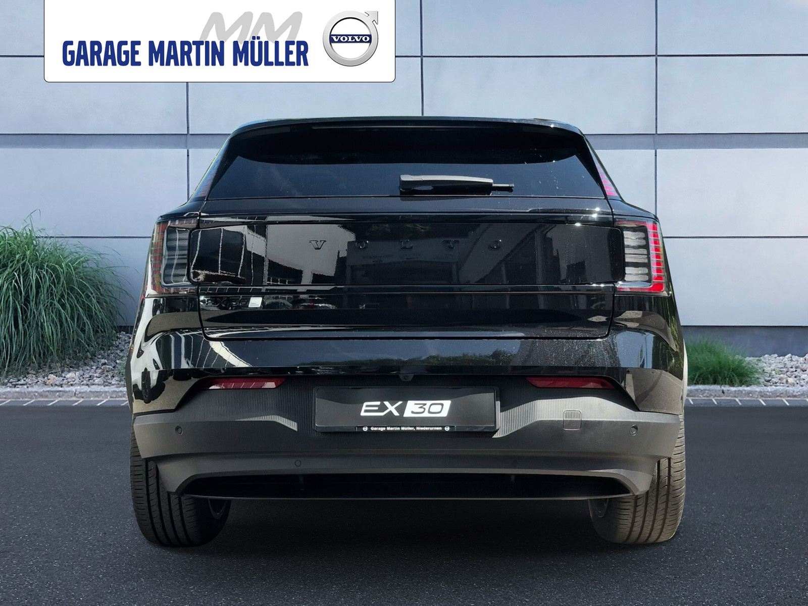 VOLVO EX 30 E60 Twin Ultra Performance Swiss Black Edition AWD-showroom-element-3