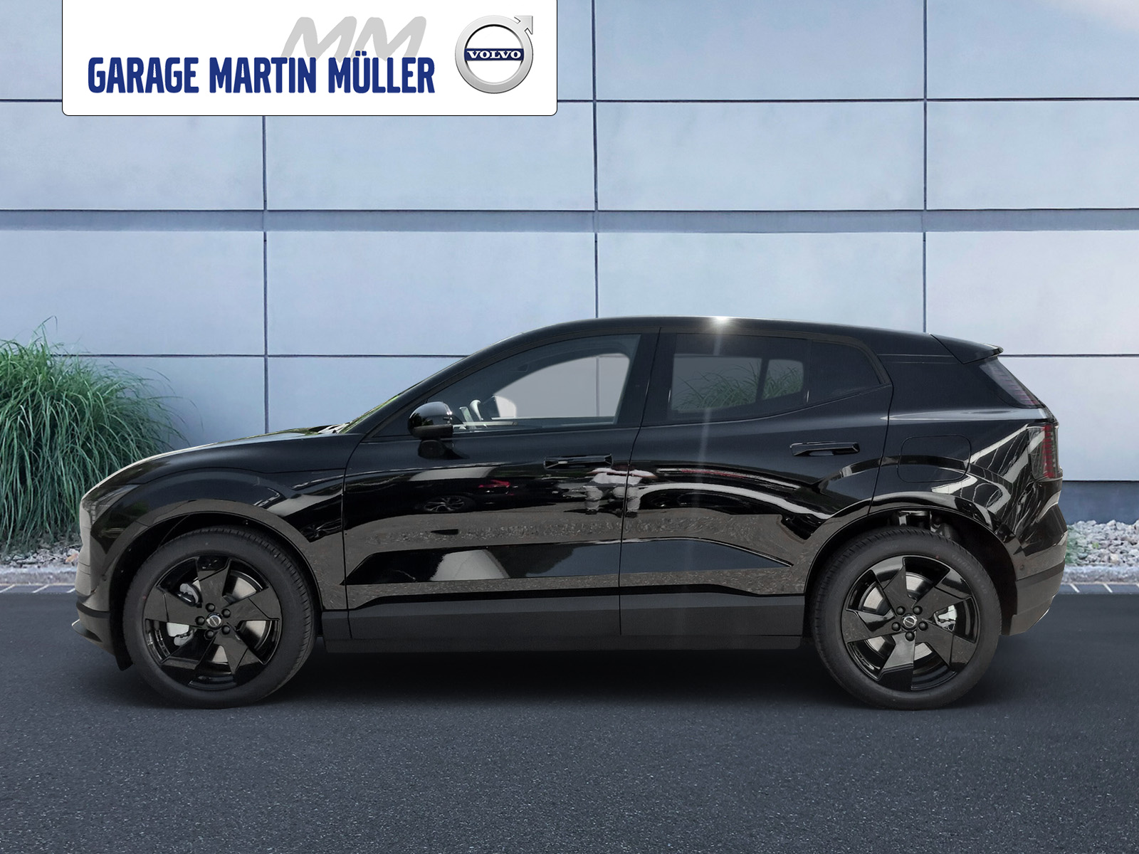 VOLVO EX 30 E60 Twin Ultra Performance Swiss Black Edition AWD-showroom-element-1