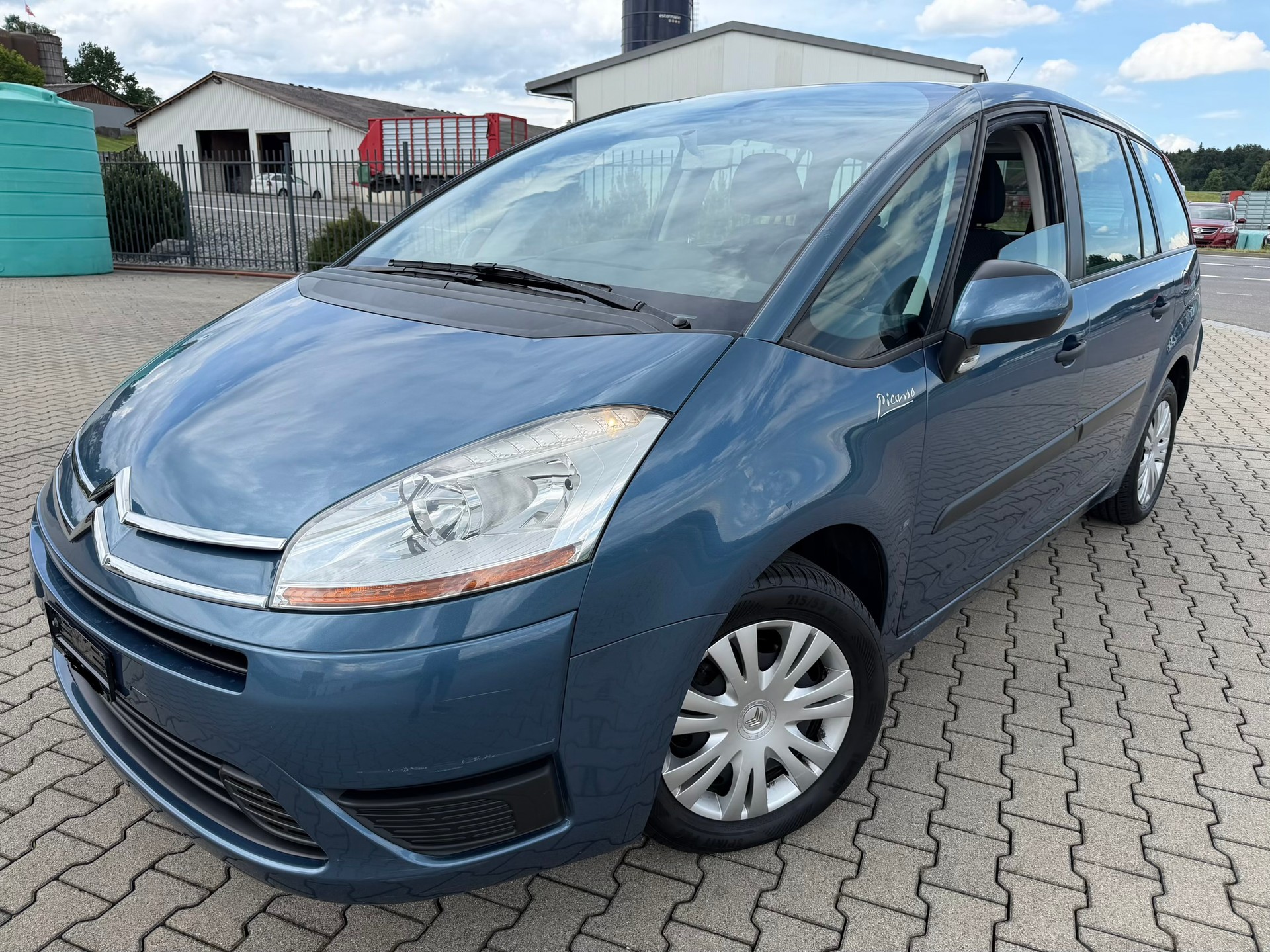 CITROEN Grand C4 Picasso 1.6 HDI 16V Dynamique. 7 Sitzplätze-image-1