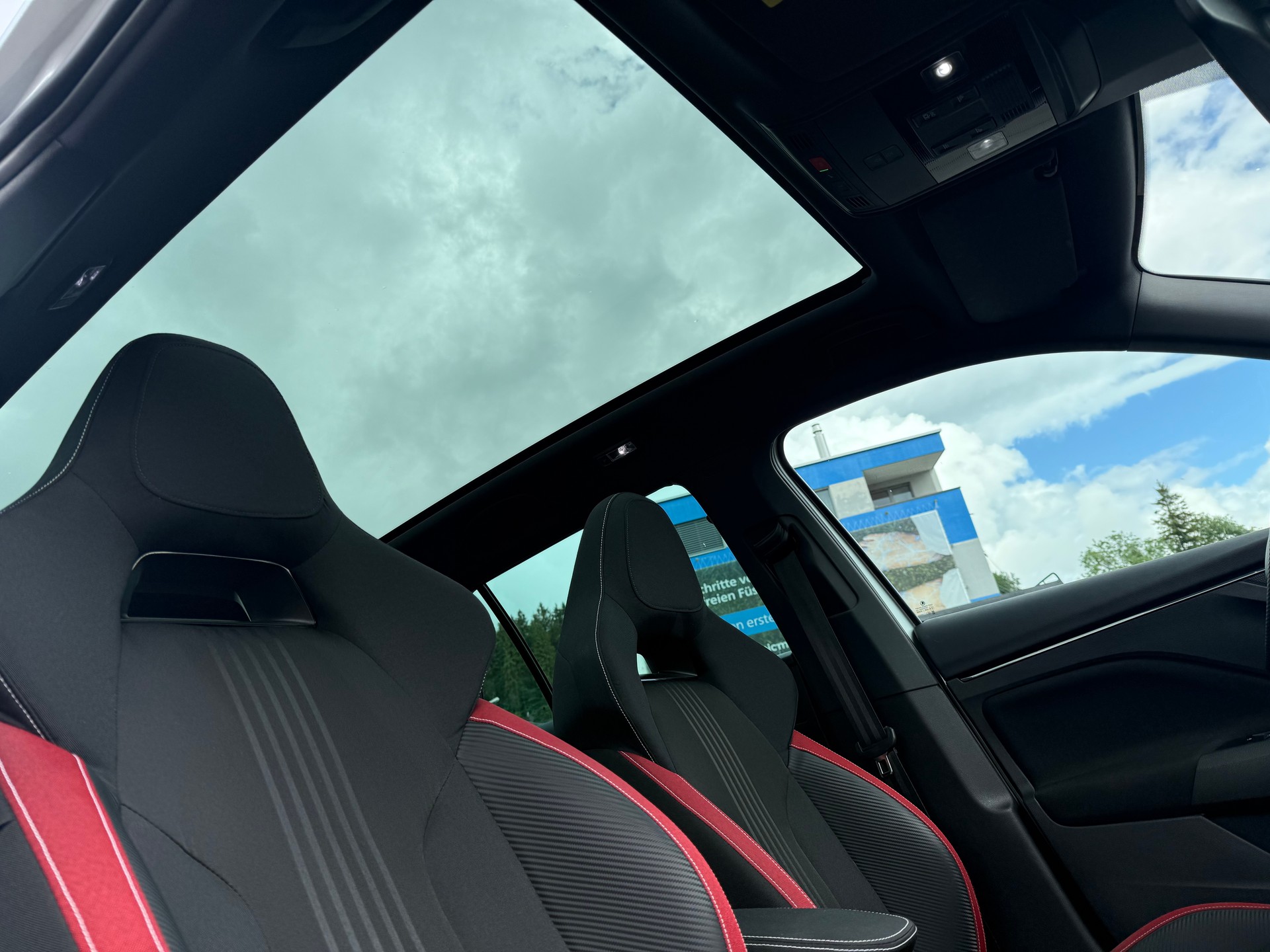 SKODA Kamiq 1.5 TSI ACT Monte Carlo DSG-image-12