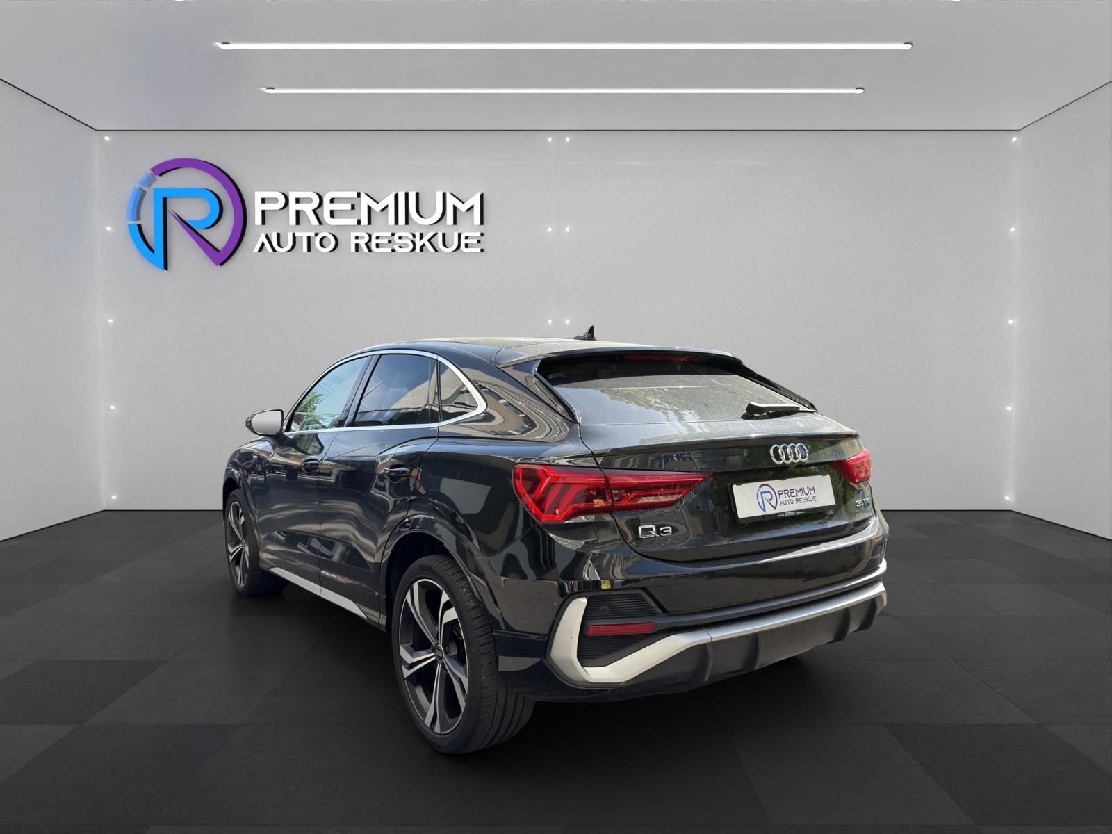 AUDI Q3 35 TFSI Sportback-showroom-element-3